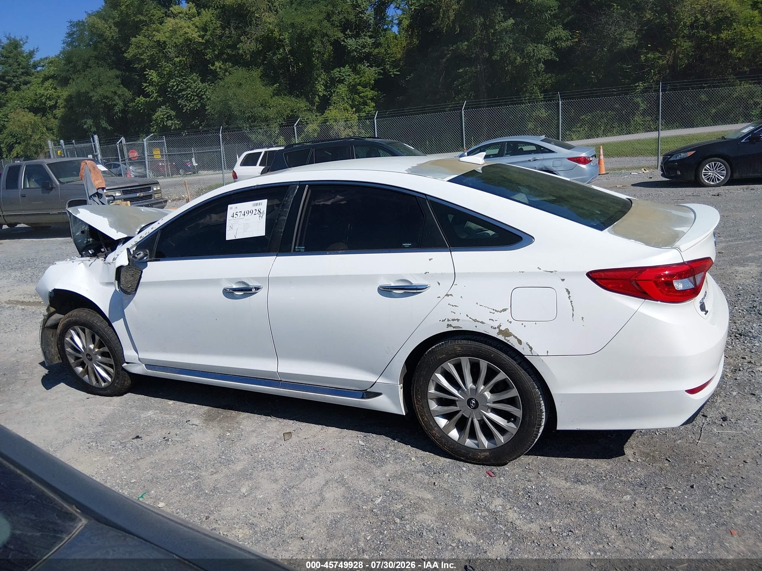 2015 Hyundai Sonata Limited White vin: 5NPE34AF5FH013068