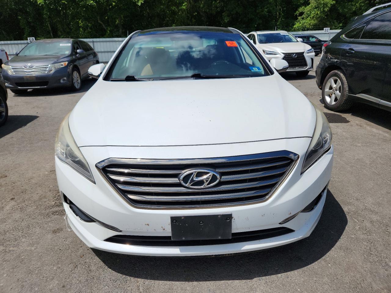 2015 Hyundai Sonata Limited White vin: 5NPE34AF5FH043431