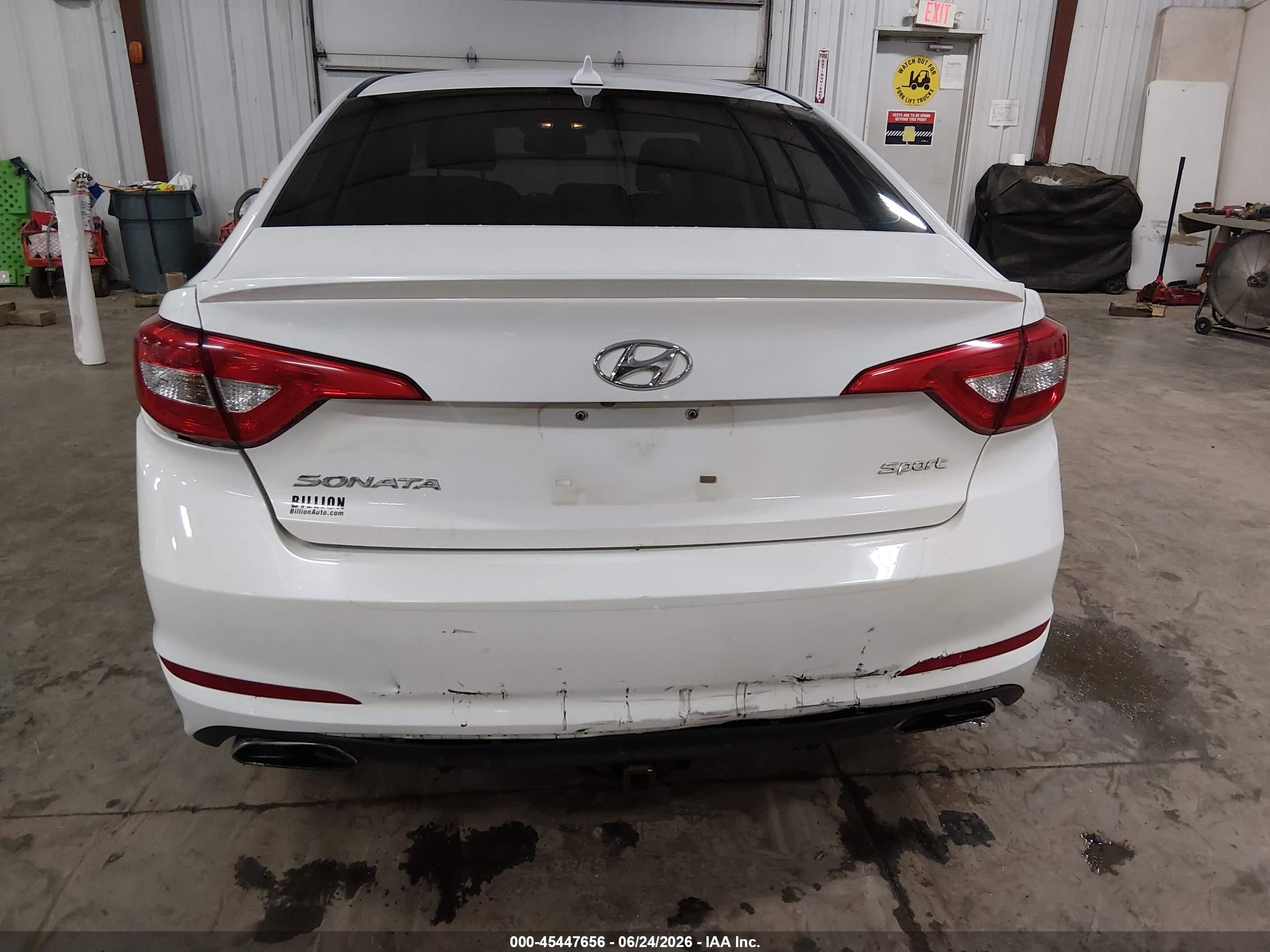 2015 Hyundai Sonata Sport White vin: 5NPE34AF5FH043705