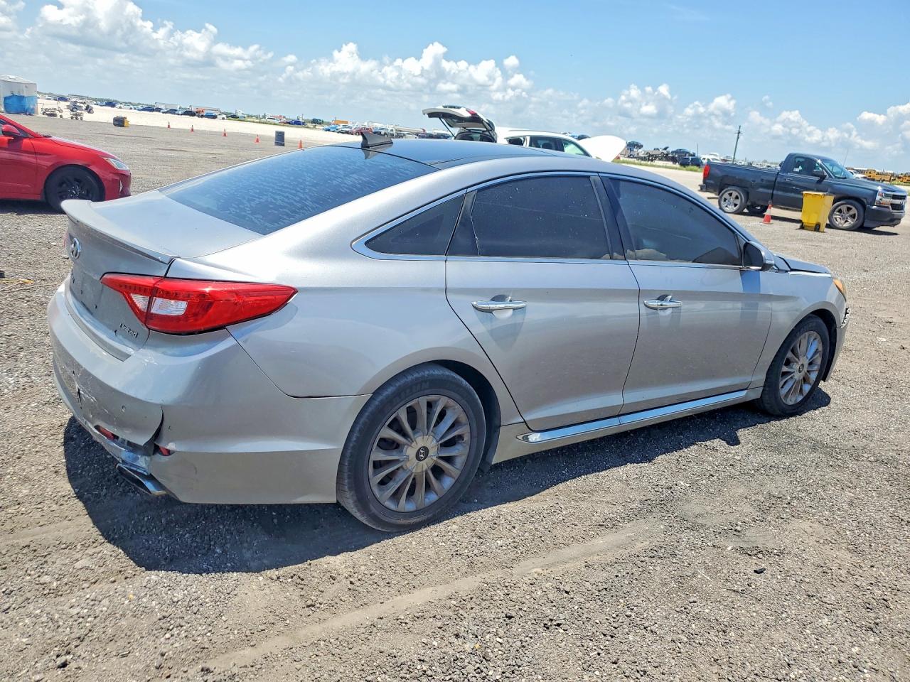 2015 Hyundai Sonata Limited Silver vin: 5NPE34AF5FH045289