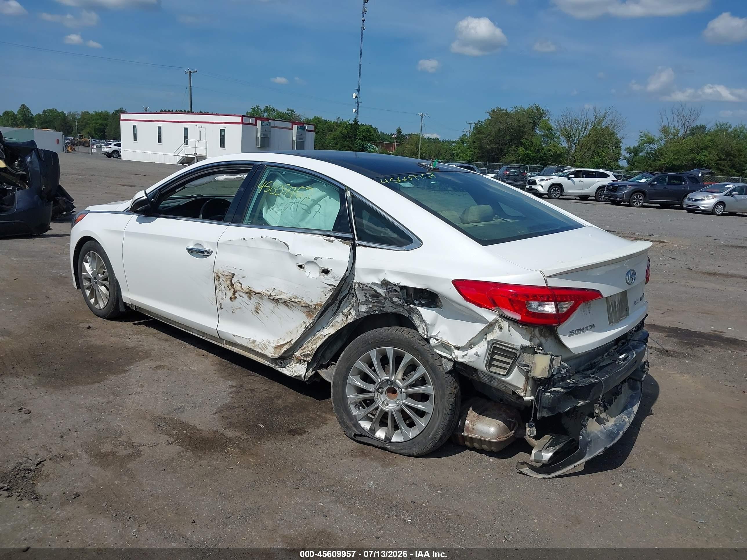 2015 Hyundai Sonata Limited White vin: 5NPE34AF5FH051058