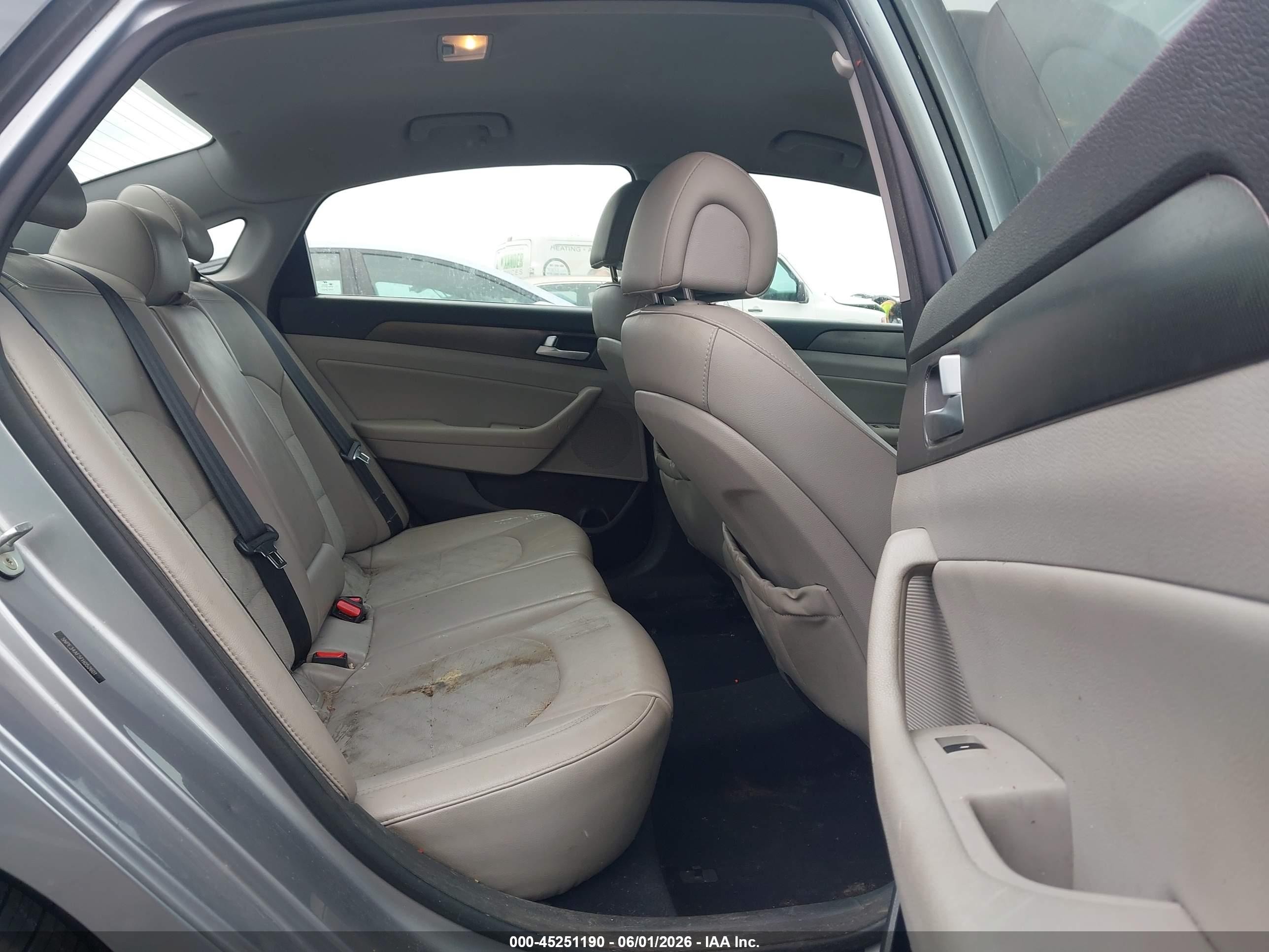 2015 Hyundai Sonata Sport Silver vin: 5NPE34AF5FH052601