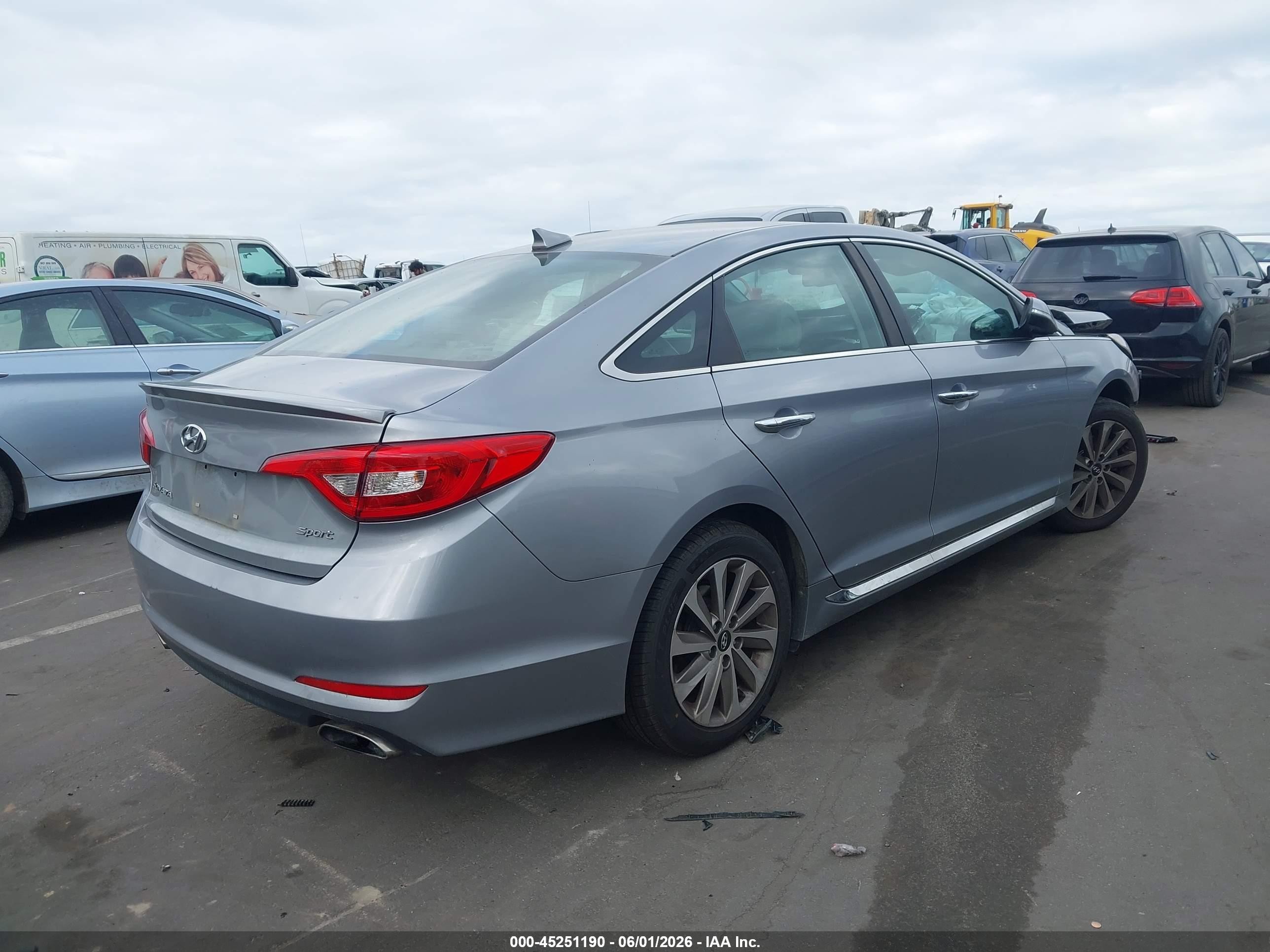 2015 Hyundai Sonata Sport Silver vin: 5NPE34AF5FH052601