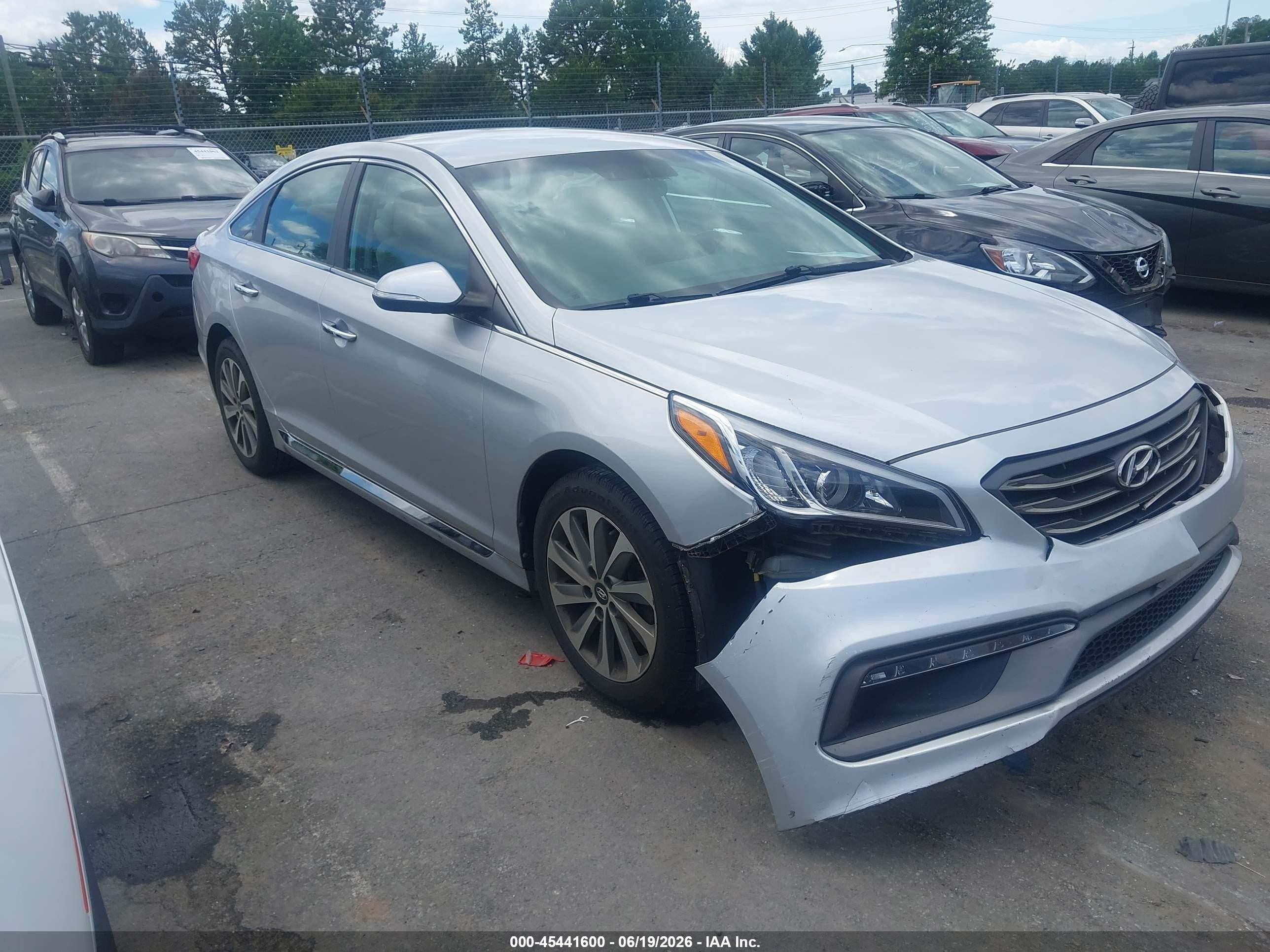2015 Hyundai Sonata Sport Silver vin: 5NPE34AF5FH059435