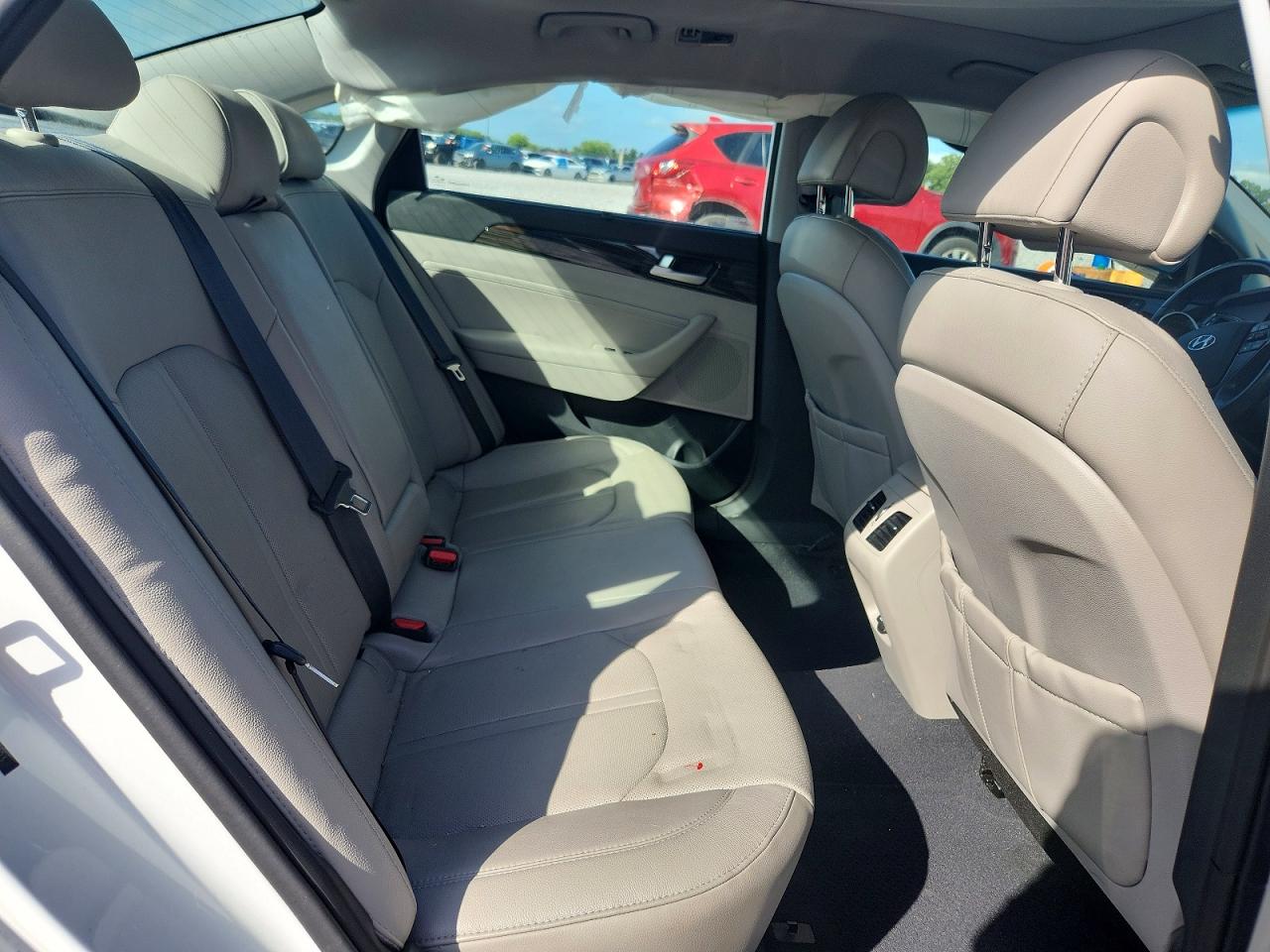 2015 Hyundai Sonata Limited White vin: 5NPE34AF5FH066823