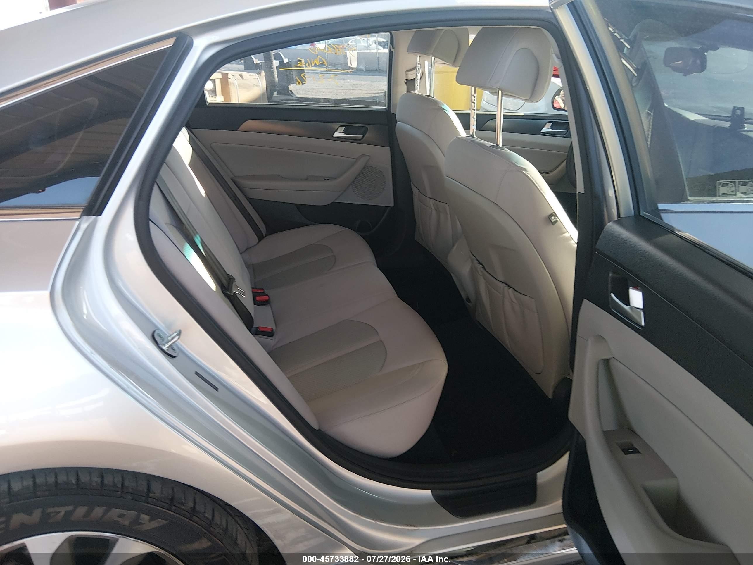 2015 Hyundai Sonata Sport Silver vin: 5NPE34AF5FH079930