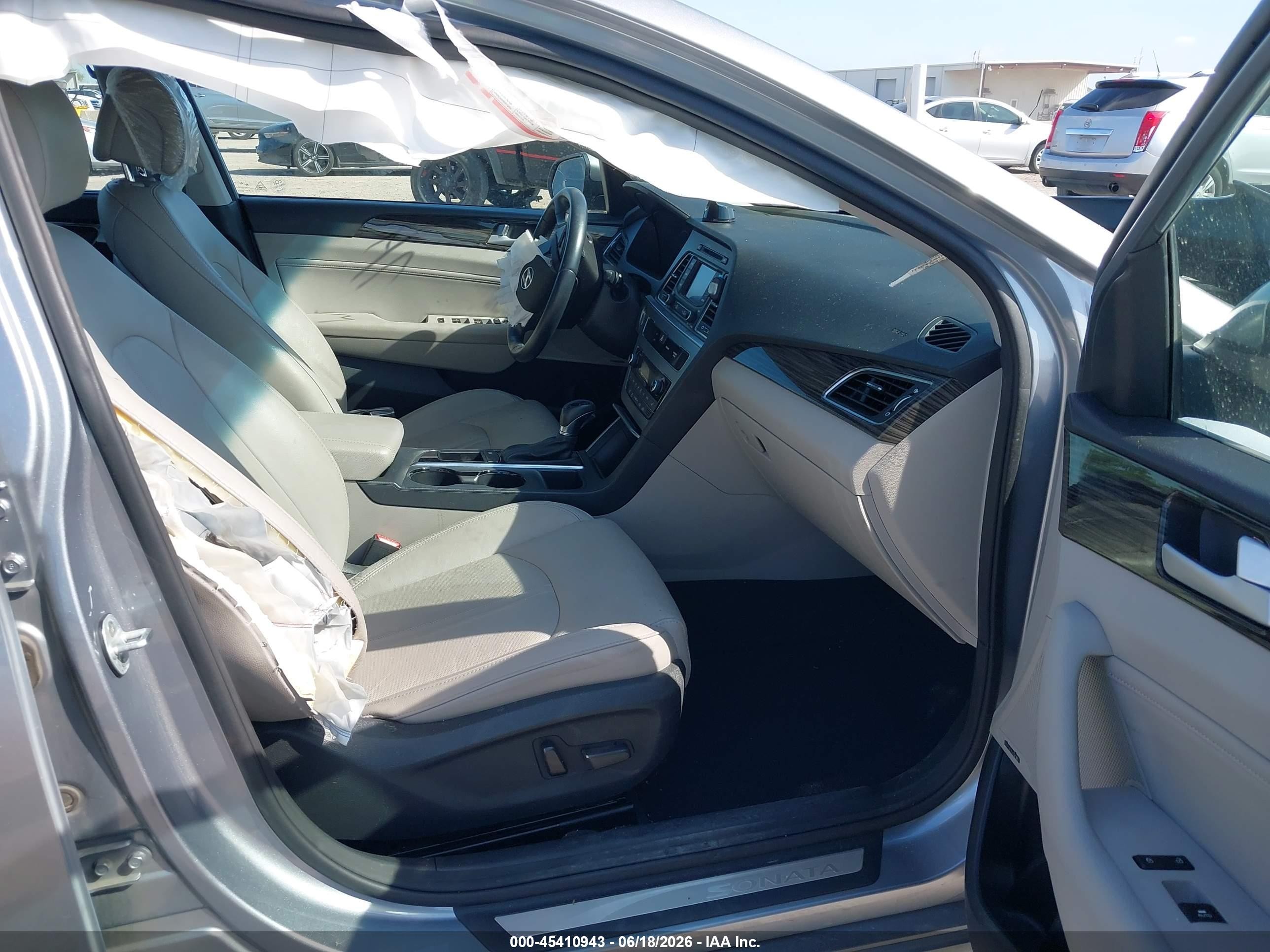 2015 Hyundai Sonata Limited Silver vin: 5NPE34AF5FH096632