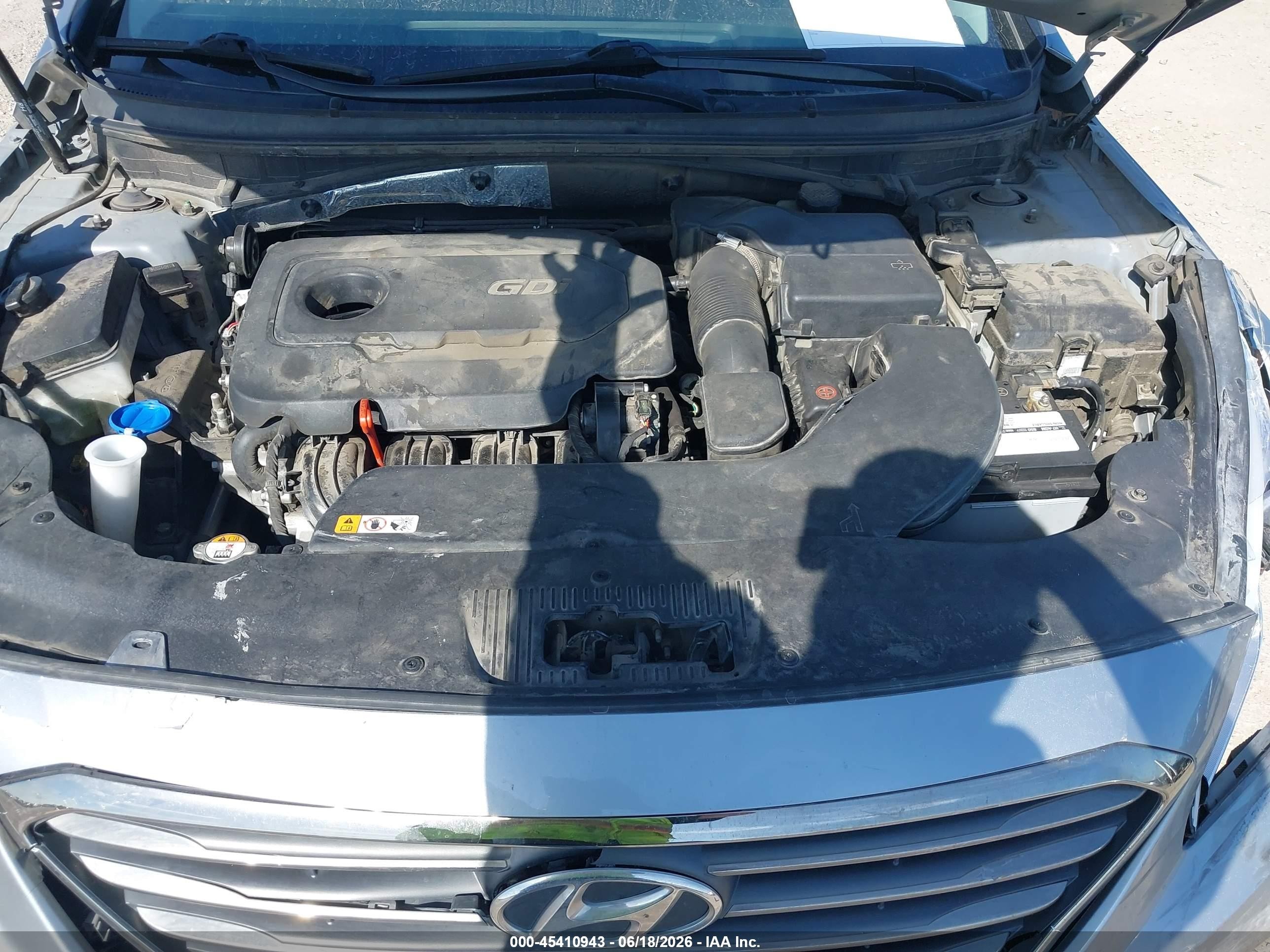 2015 Hyundai Sonata Limited Silver vin: 5NPE34AF5FH096632