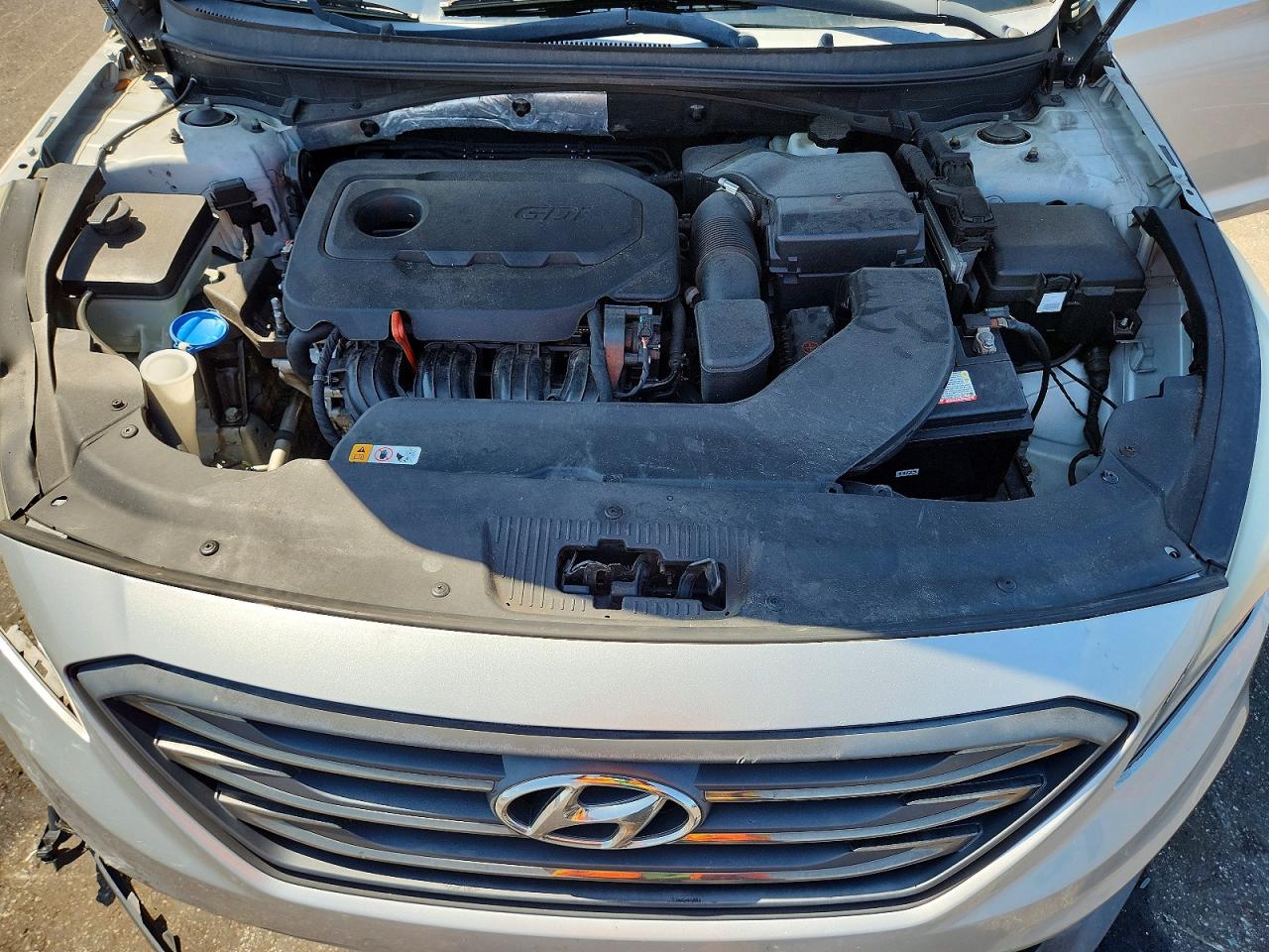 2015 Hyundai Sonata Sport Silver vin: 5NPE34AF5FH098123