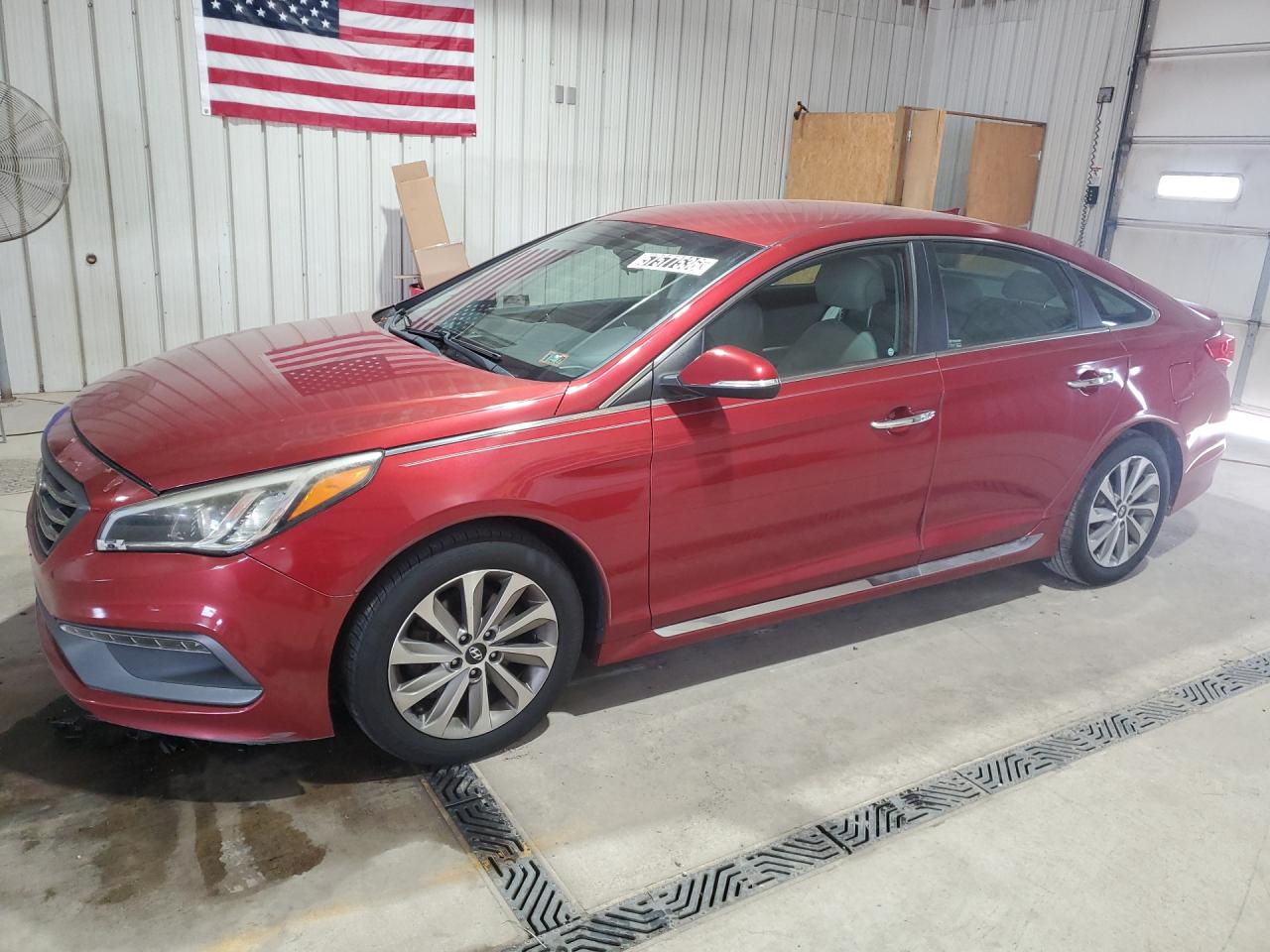 2015 Hyundai Sonata Sport Maroon vin: 5NPE34AF5FH099918 Damage: Front Bumper, Curb Rash, 6 To 7 Inches