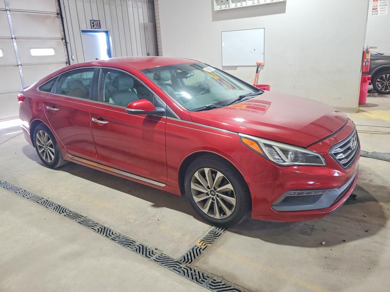 2015 Hyundai Sonata Sport Maroon vin: 5NPE34AF5FH099918