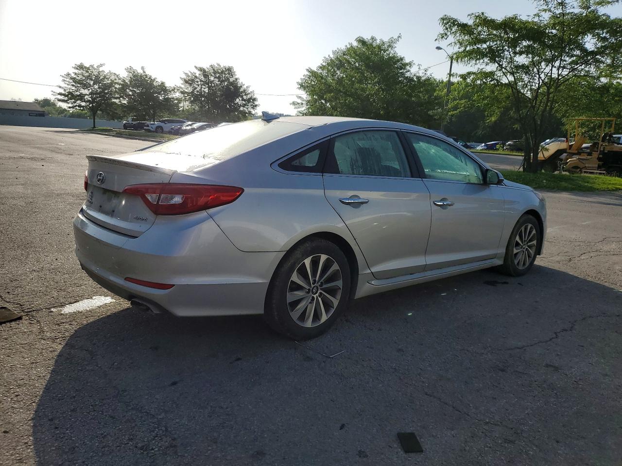 2015 Hyundai Sonata Sport Silver vin: 5NPE34AF5FH145392
