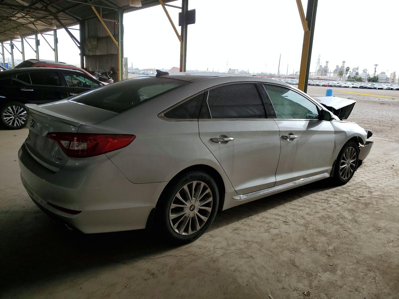 2015 Hyundai Sonata Limited Silver vin: 5NPE34AF5FH179168