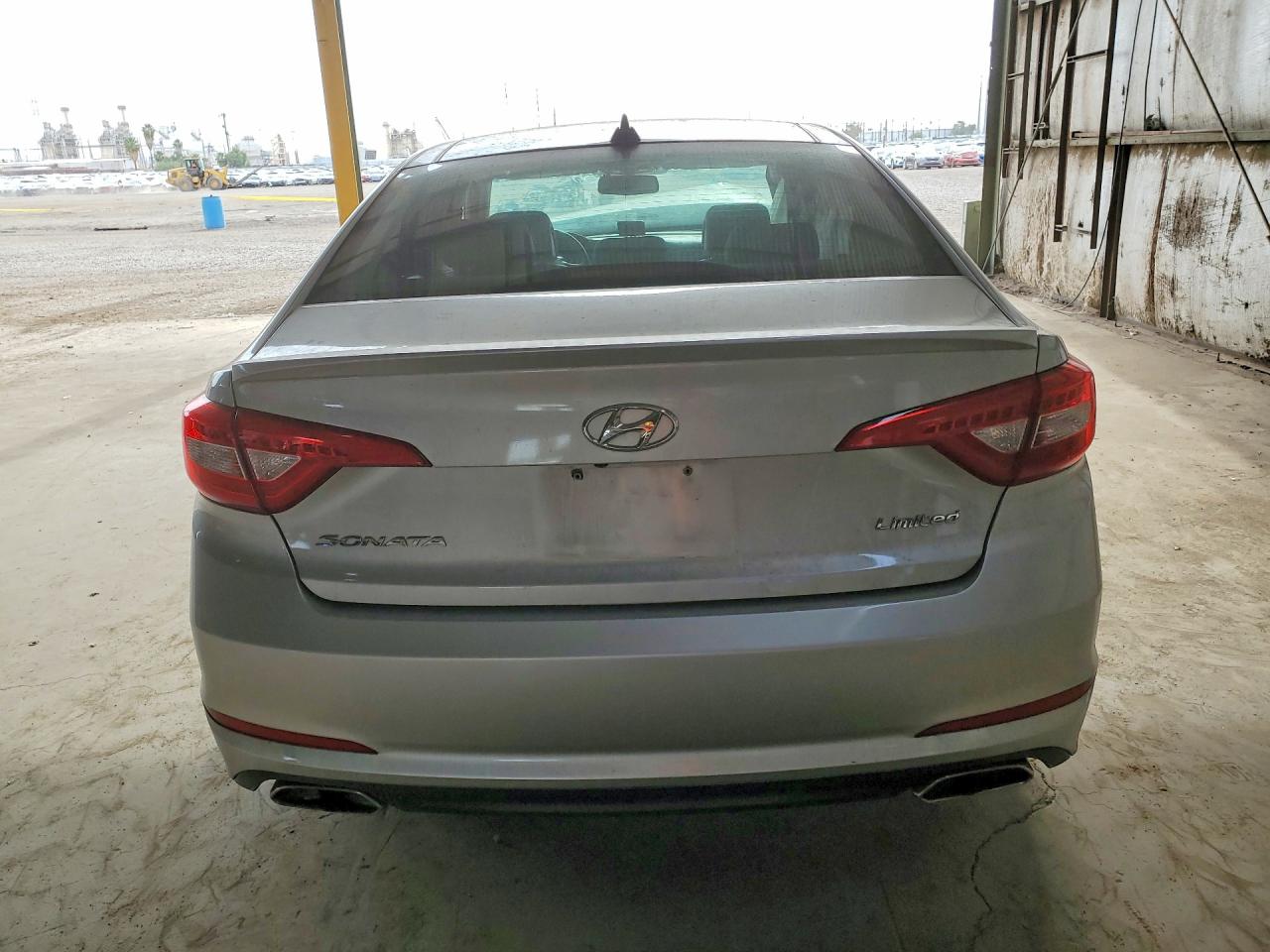 2015 Hyundai Sonata Limited Silver vin: 5NPE34AF5FH179168