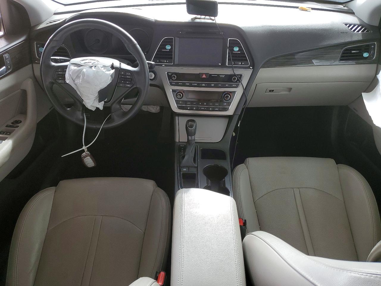 2015 Hyundai Sonata Limited Silver vin: 5NPE34AF5FH179168