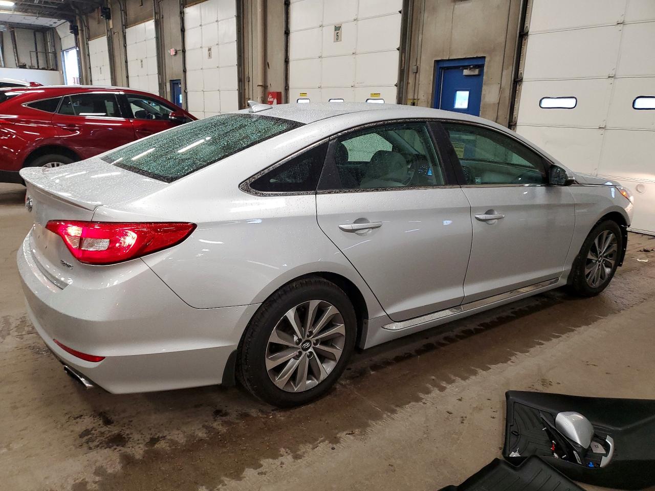 2015 Hyundai Sonata Sport Silver vin: 5NPE34AF5FH210418