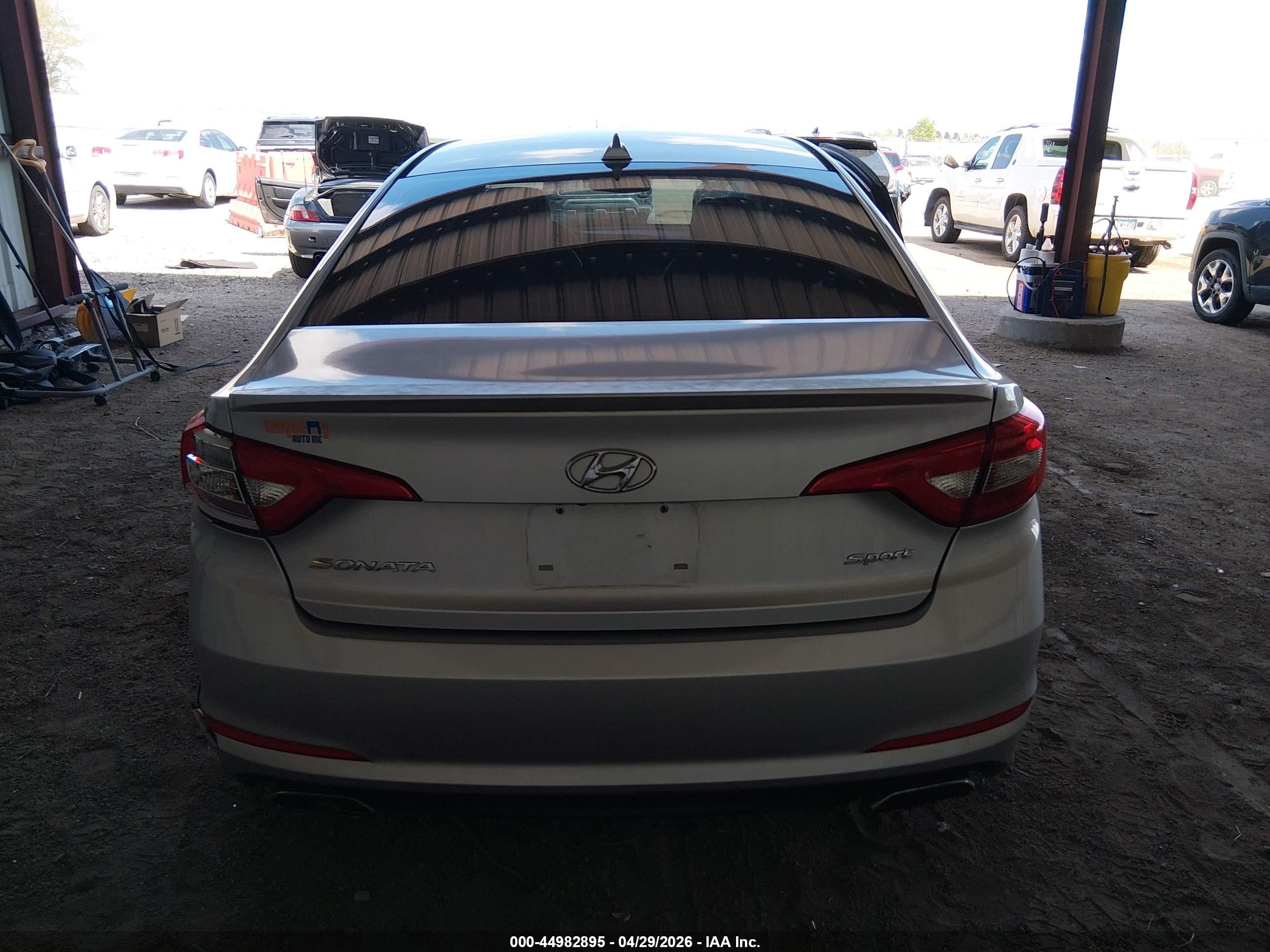 2015 Hyundai Sonata Sport Silver vin: 5NPE34AF5FH232578