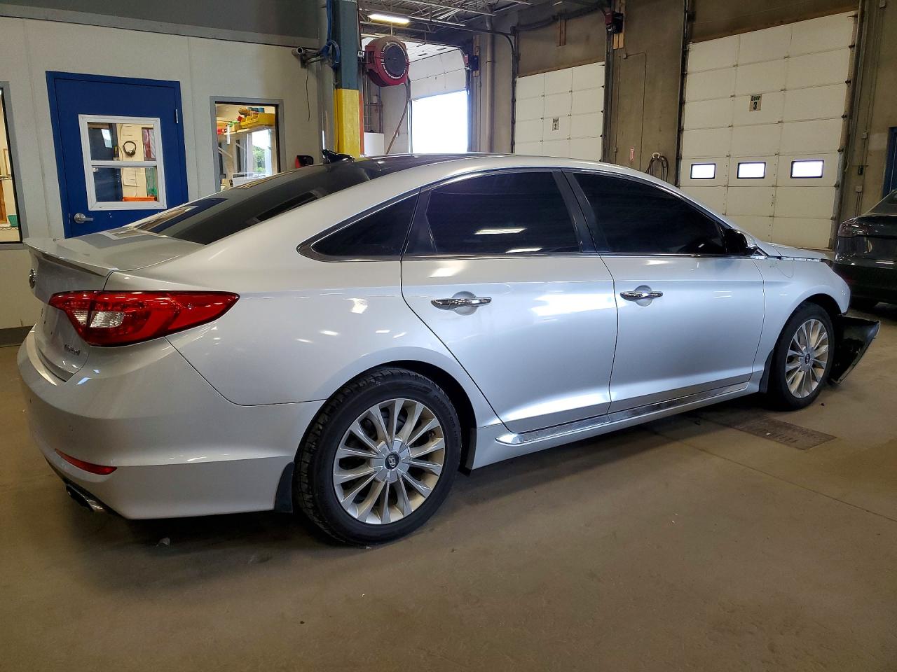 2015 Hyundai Sonata Limited Silver vin: 5NPE34AF5FH256718
