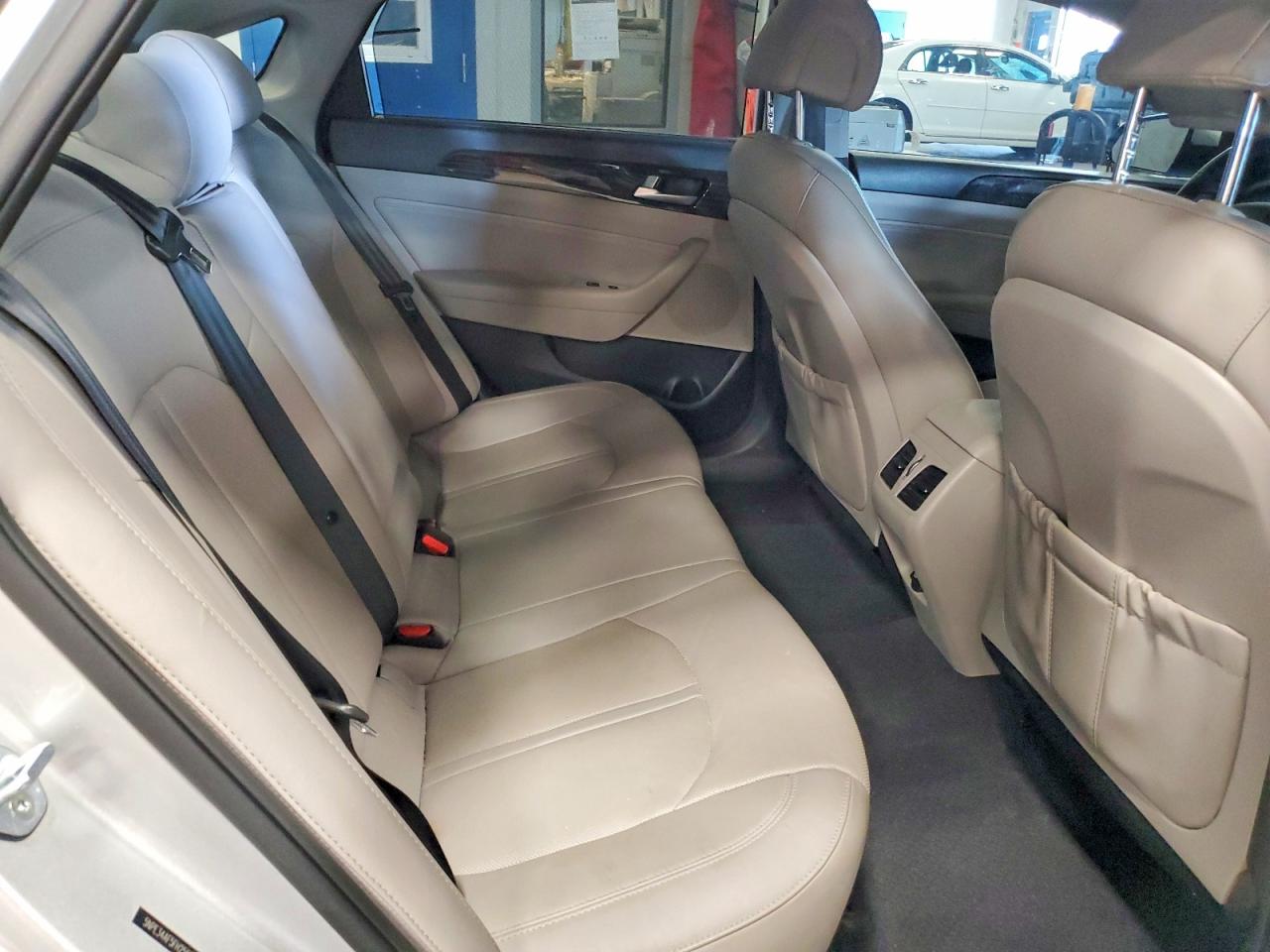 2015 Hyundai Sonata Limited Silver vin: 5NPE34AF5FH256718