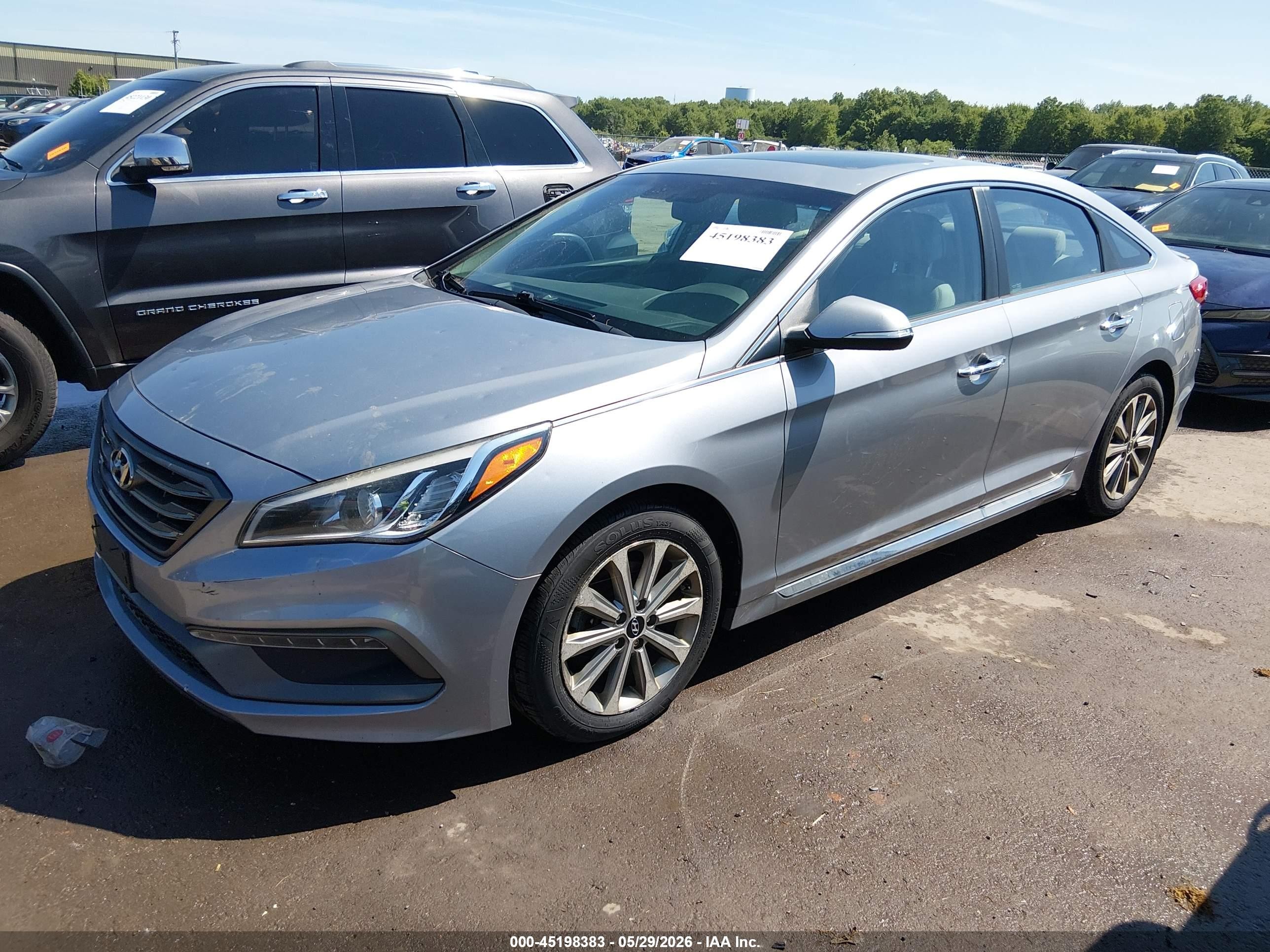 2017 Hyundai Sonata Limited Silver vin: 5NPE34AF5HH544290