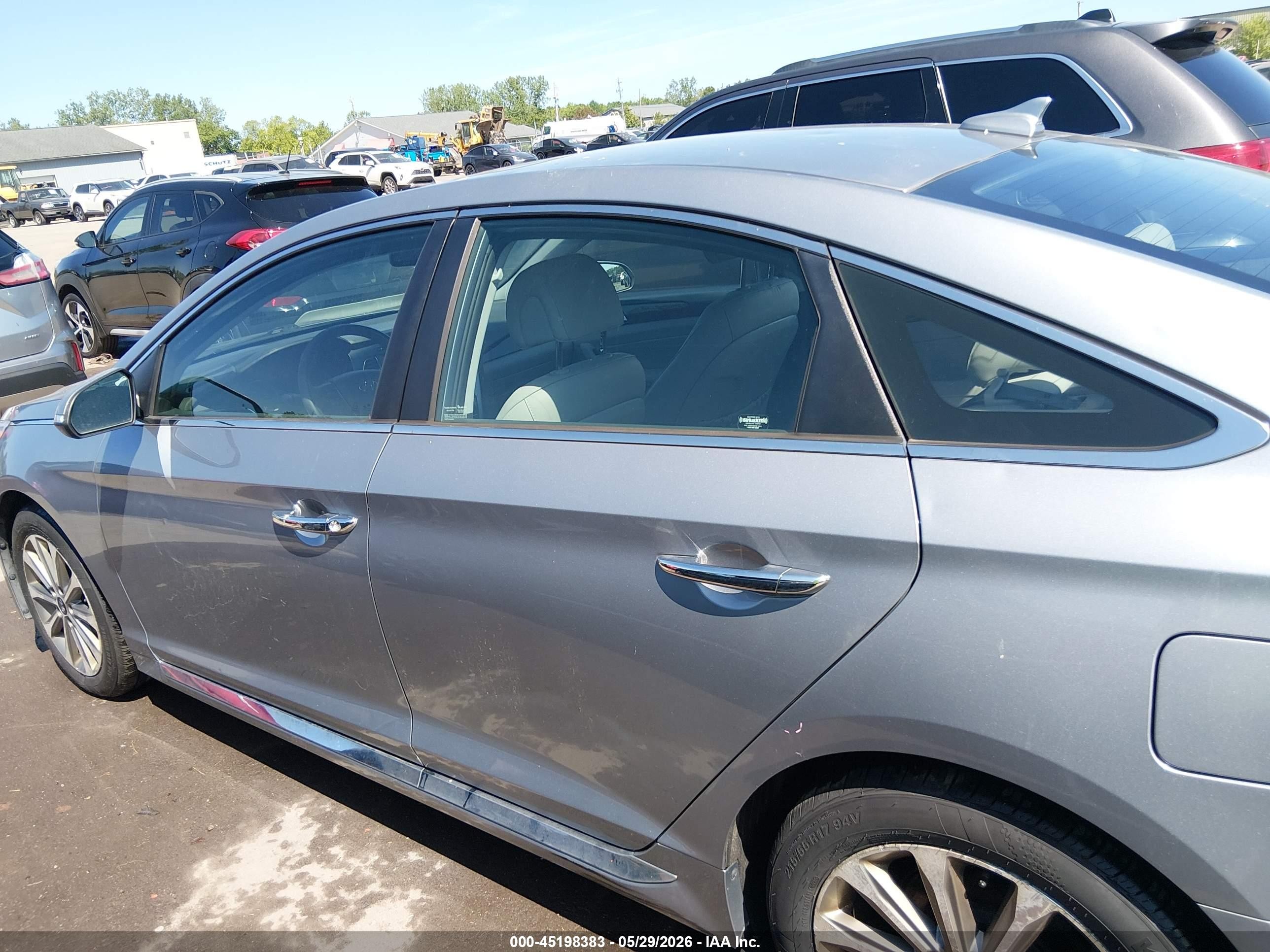 2017 Hyundai Sonata Limited Silver vin: 5NPE34AF5HH544290