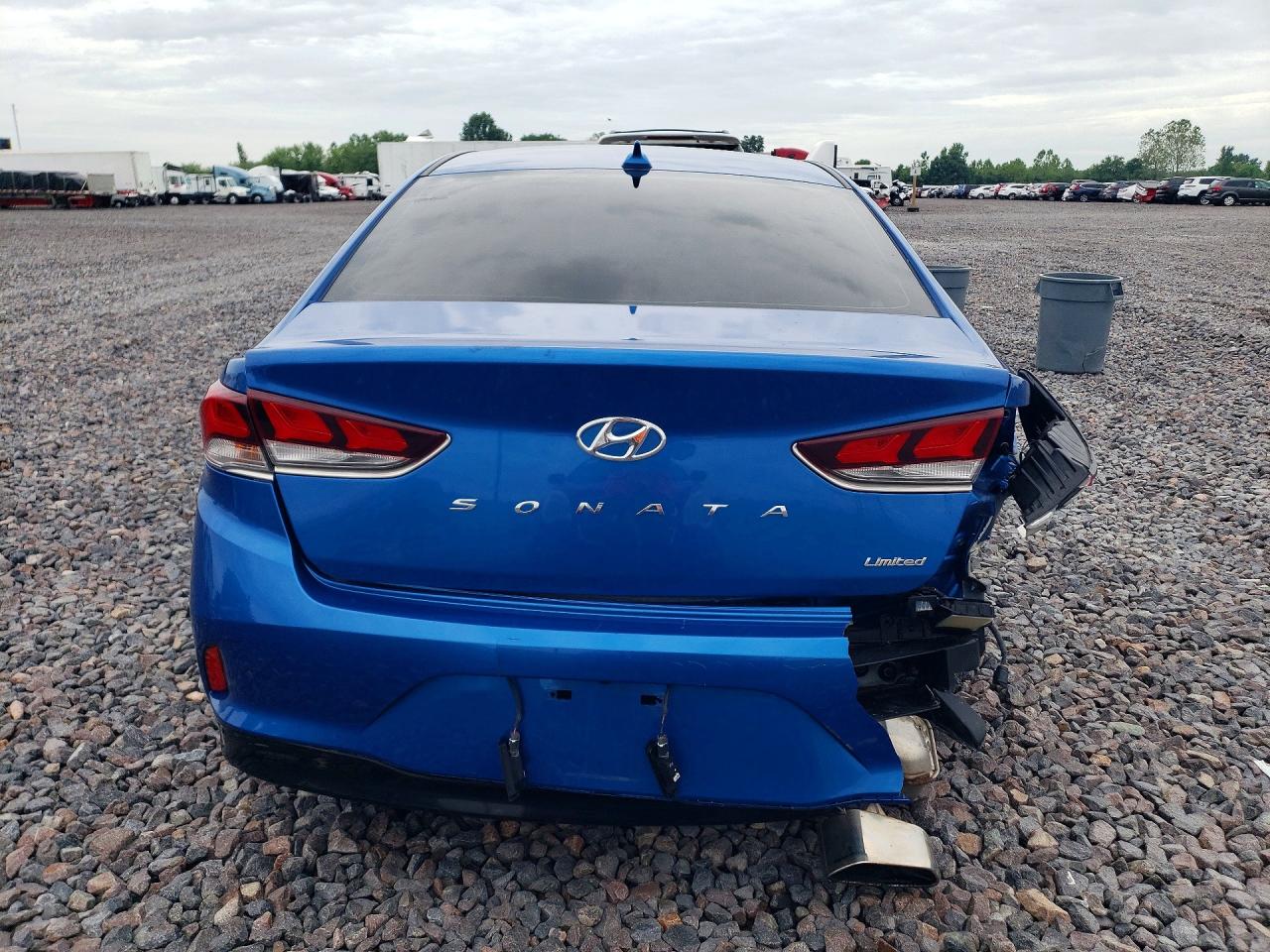 2018 Hyundai Sonata Limited Blue vin: 5NPE34AF5JH692915