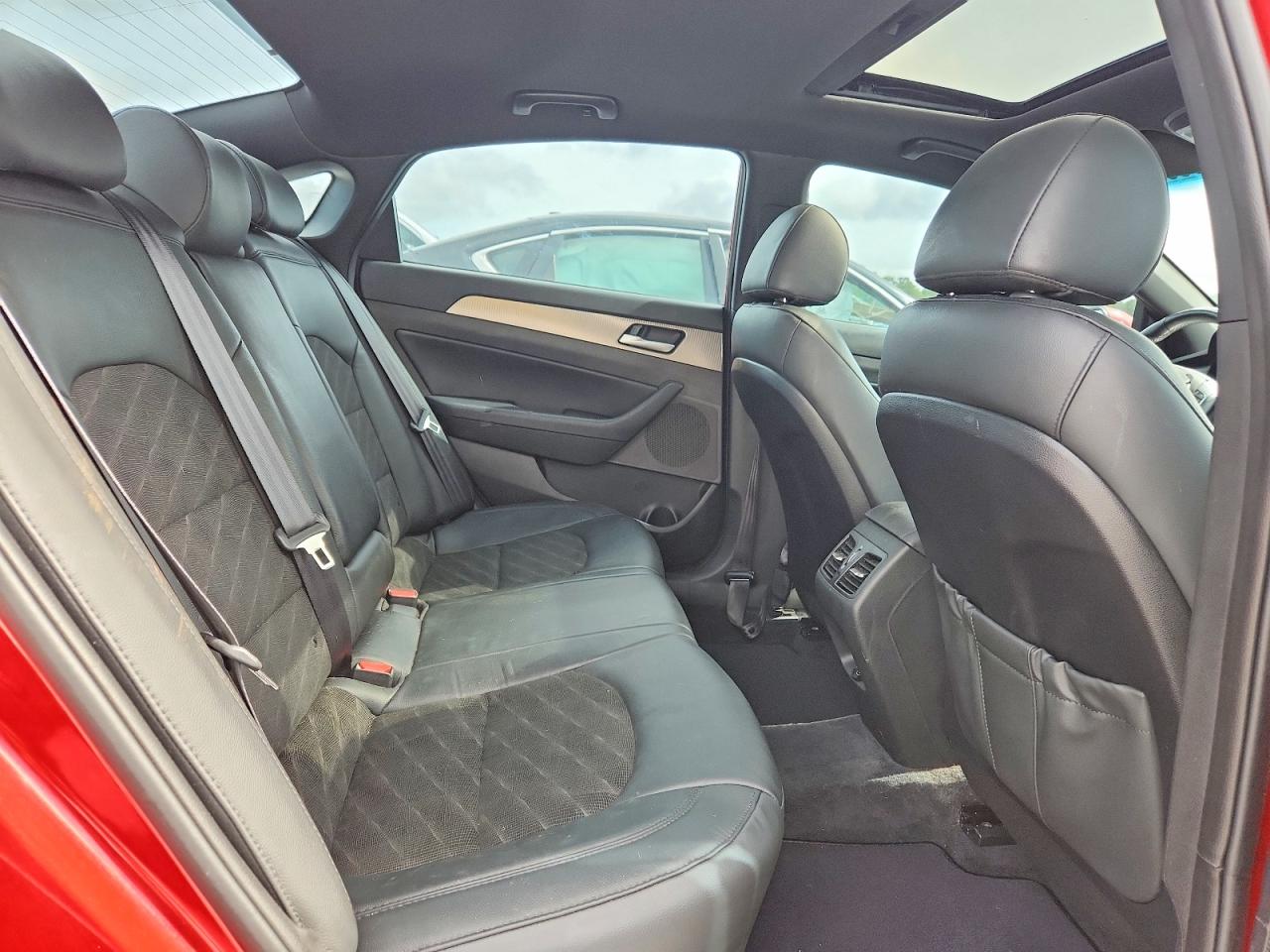 2019 Hyundai Sonata Sport Red vin: 5NPE34AF5KH751205