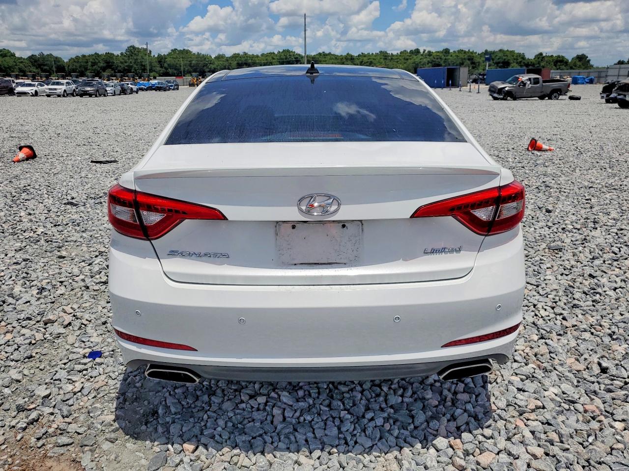 2015 Hyundai Sonata Limited White vin: 5NPE34AF6FH016853