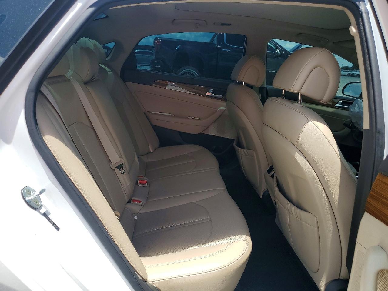 2015 Hyundai Sonata Limited White vin: 5NPE34AF6FH016853
