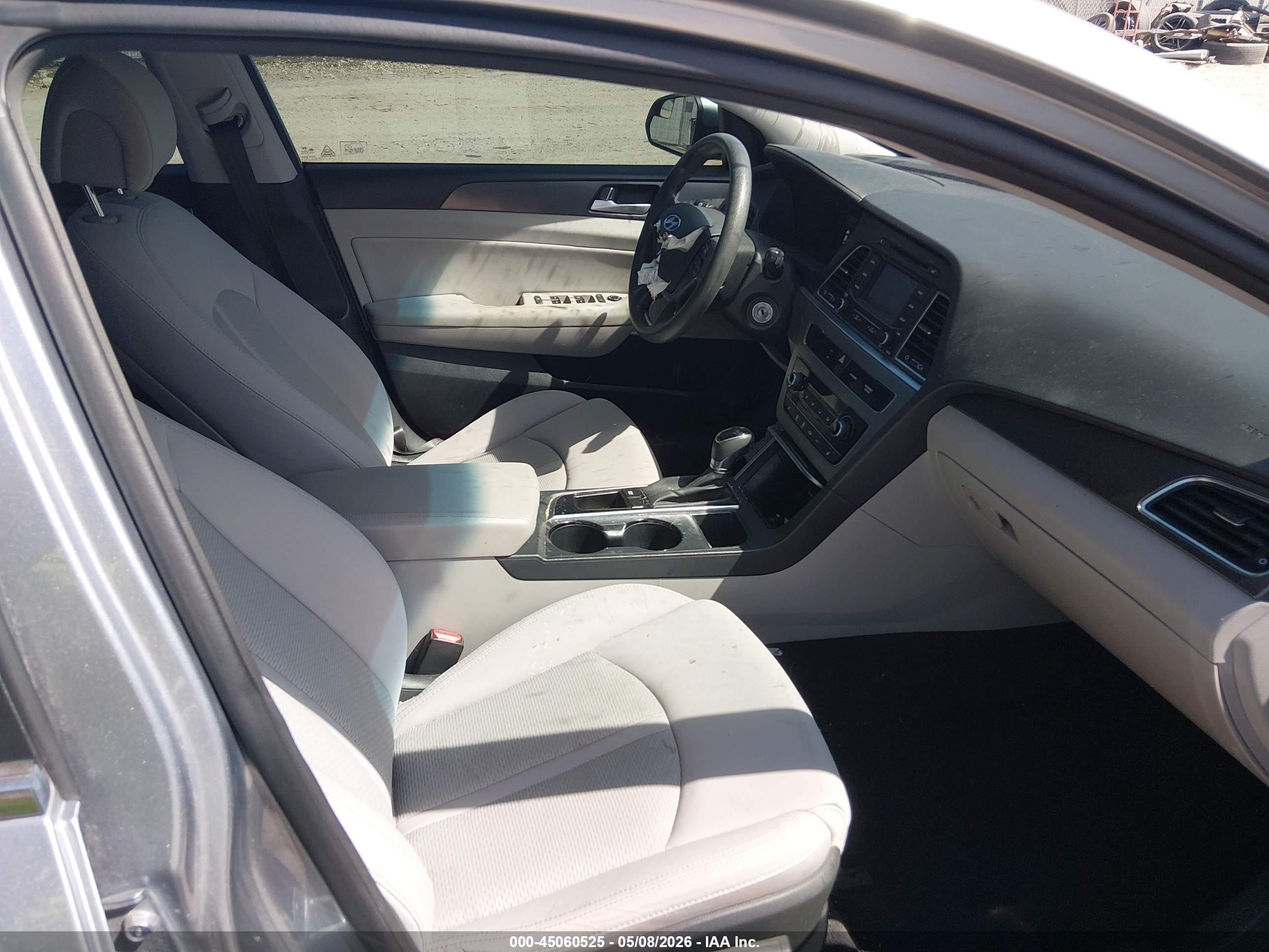 2015 Hyundai Sonata Sport Silver vin: 5NPE34AF6FH023771