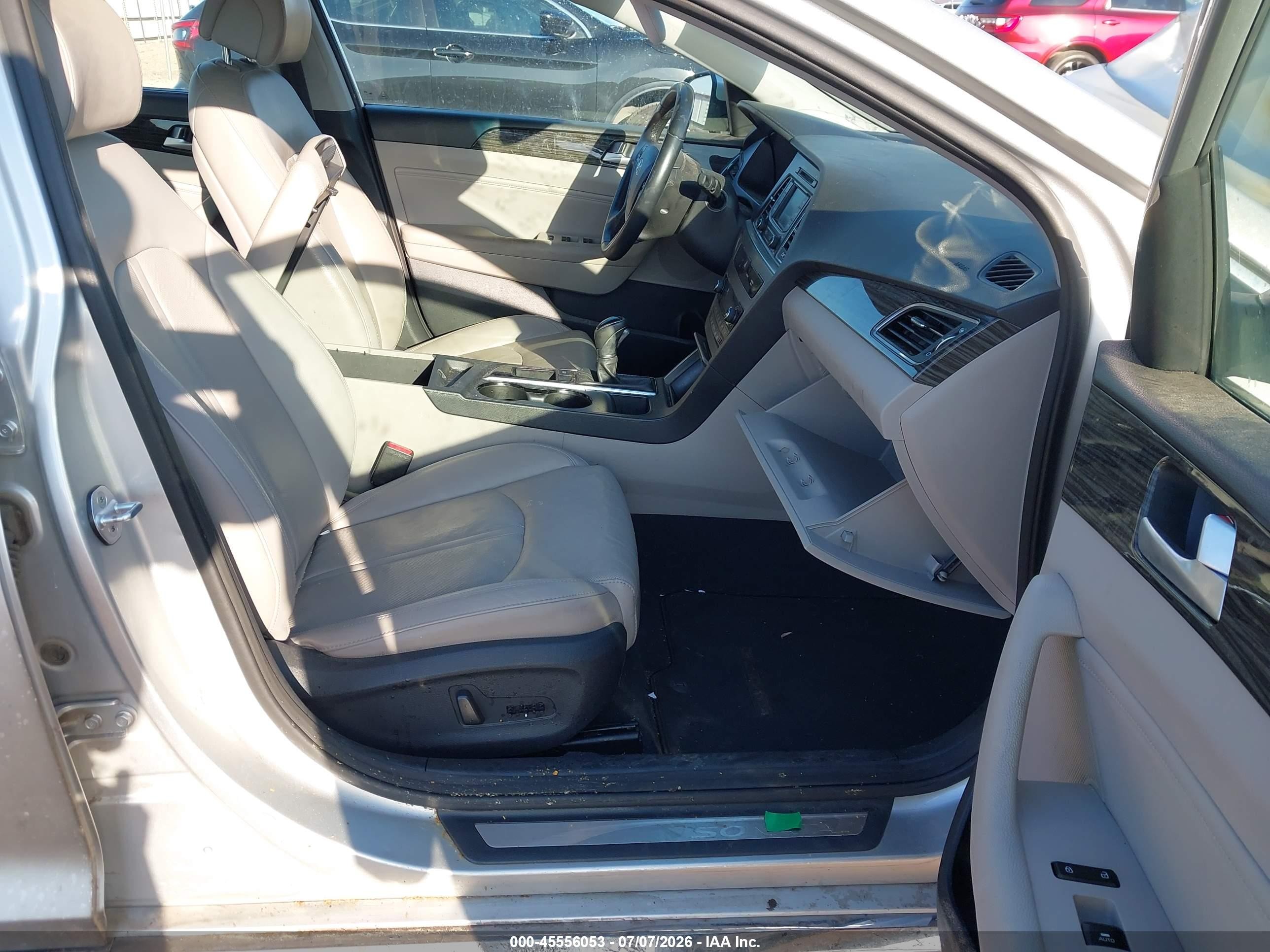 2015 Hyundai Sonata Limited Silver vin: 5NPE34AF6FH035113