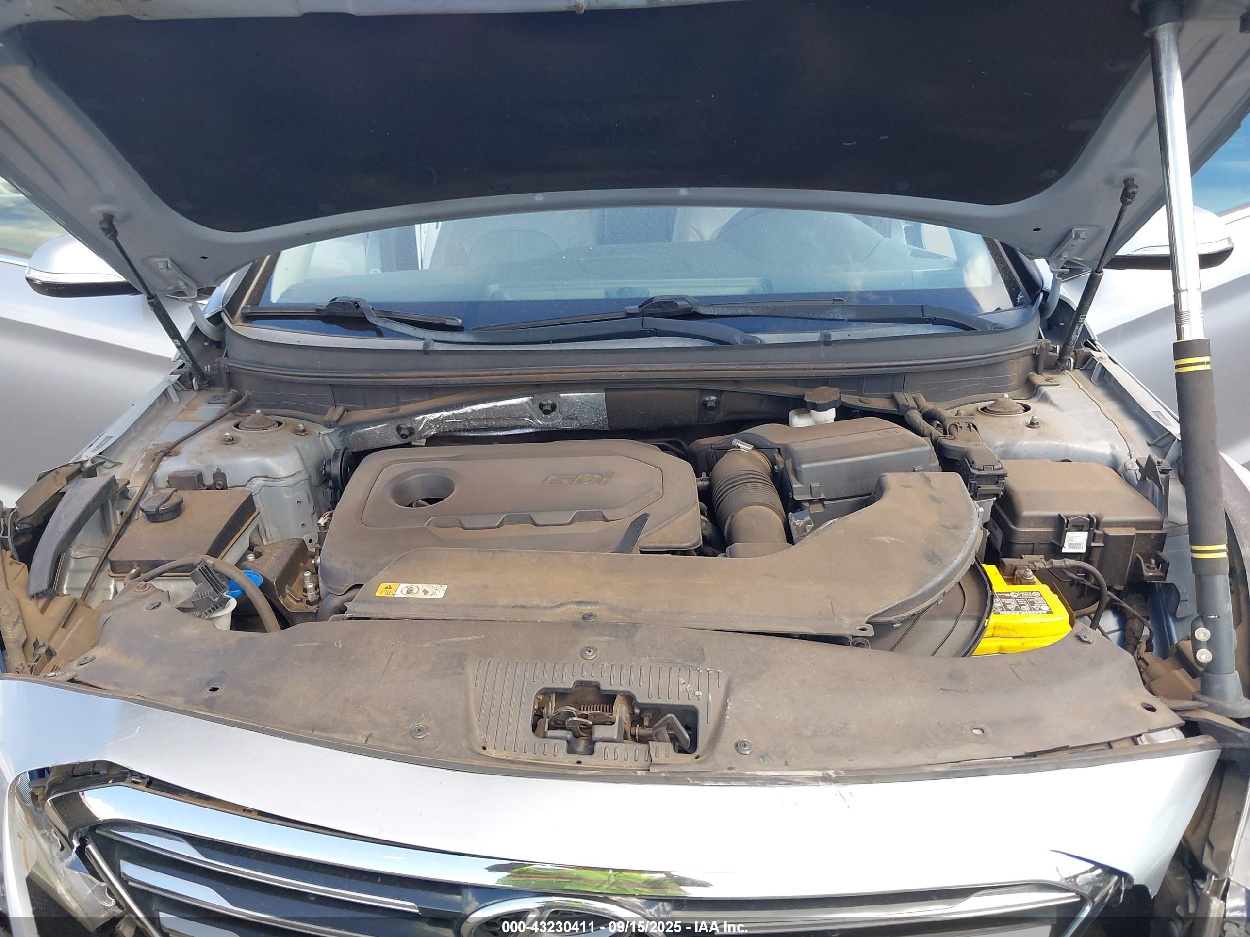 2015 Hyundai Sonata Limited Серебряный vin: 5NPE34AF6FH065549