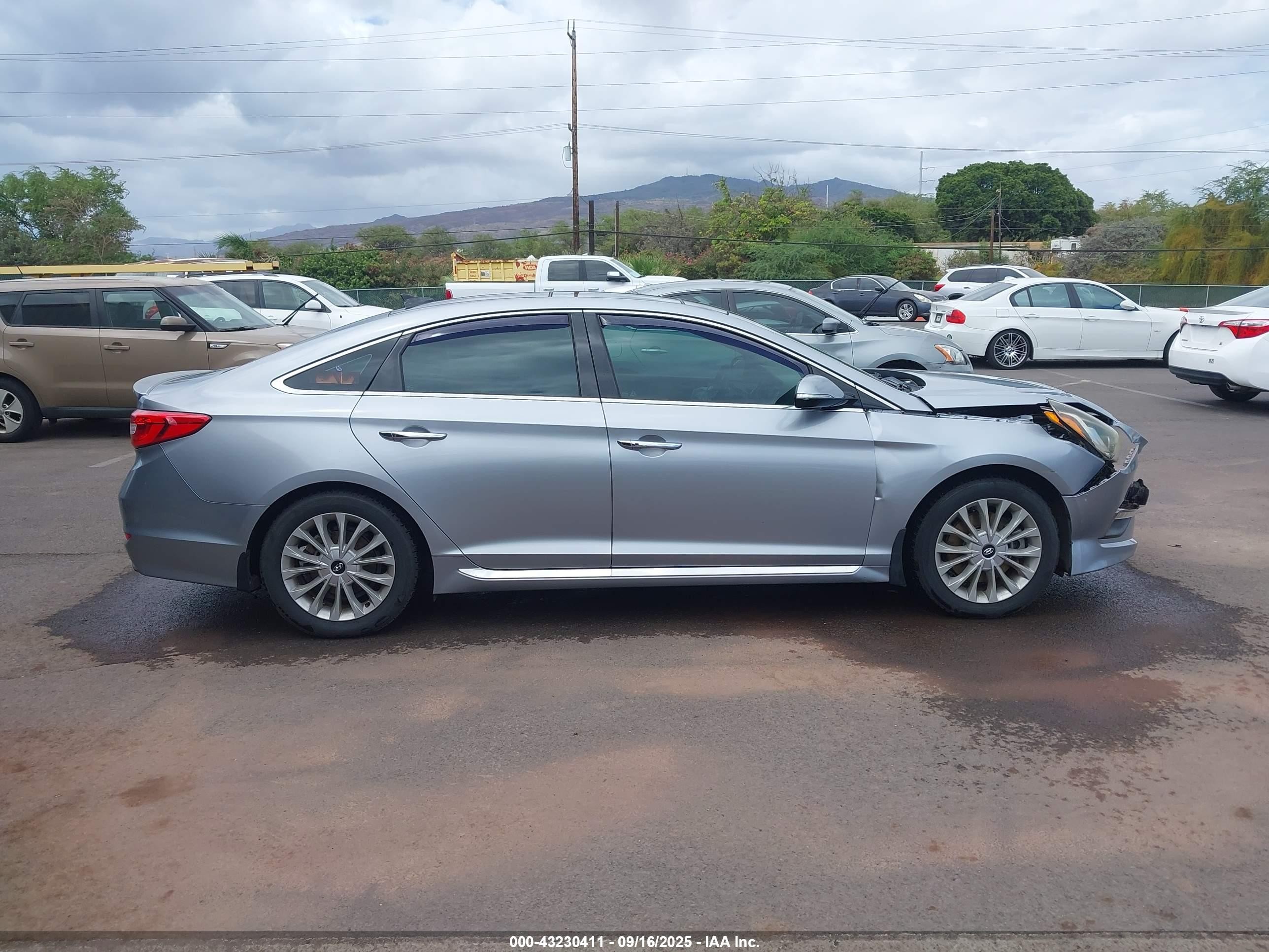 2015 Hyundai Sonata Limited Серебряный vin: 5NPE34AF6FH065549