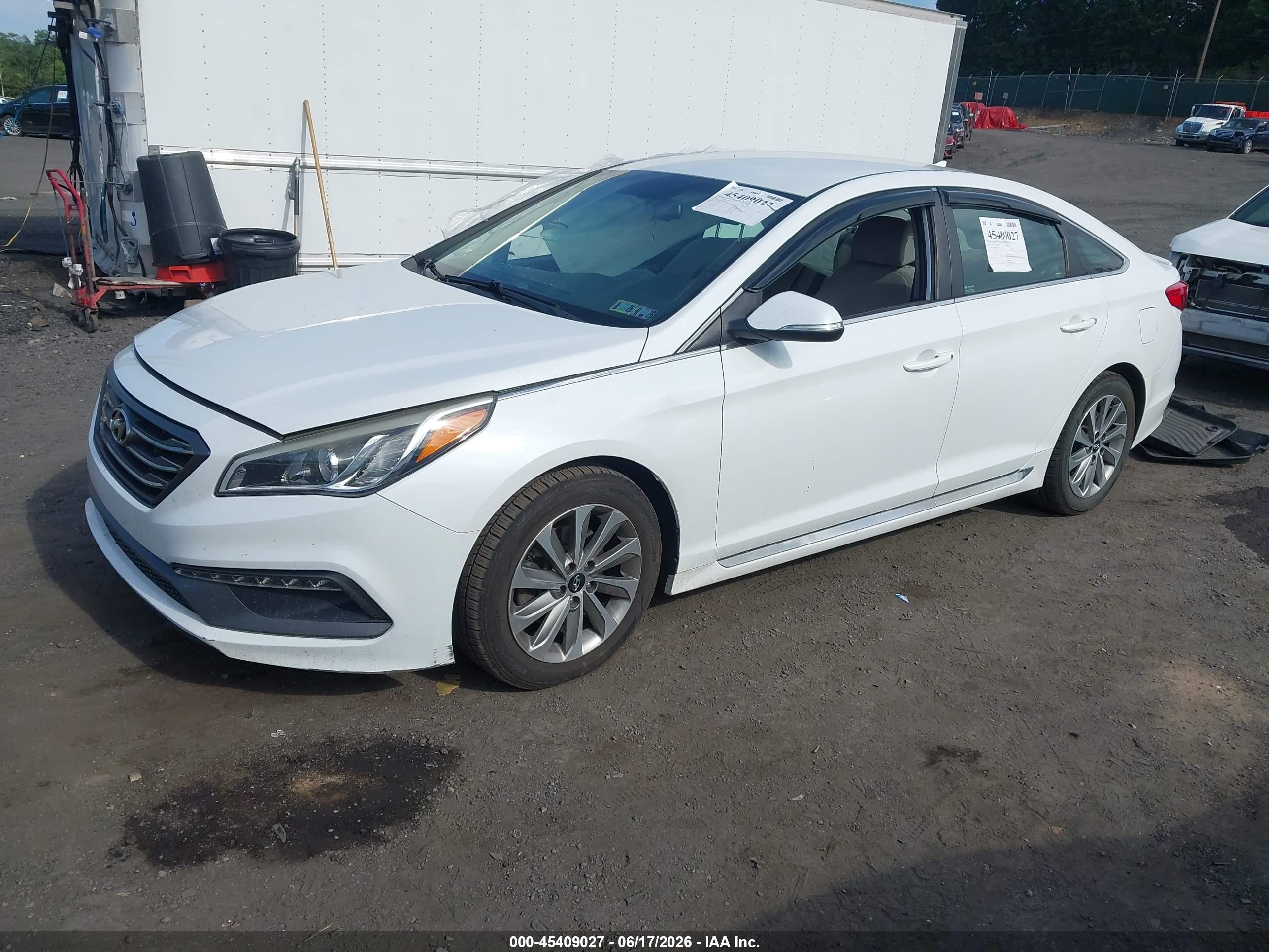 2015 Hyundai Sonata Sport White vin: 5NPE34AF6FH078396