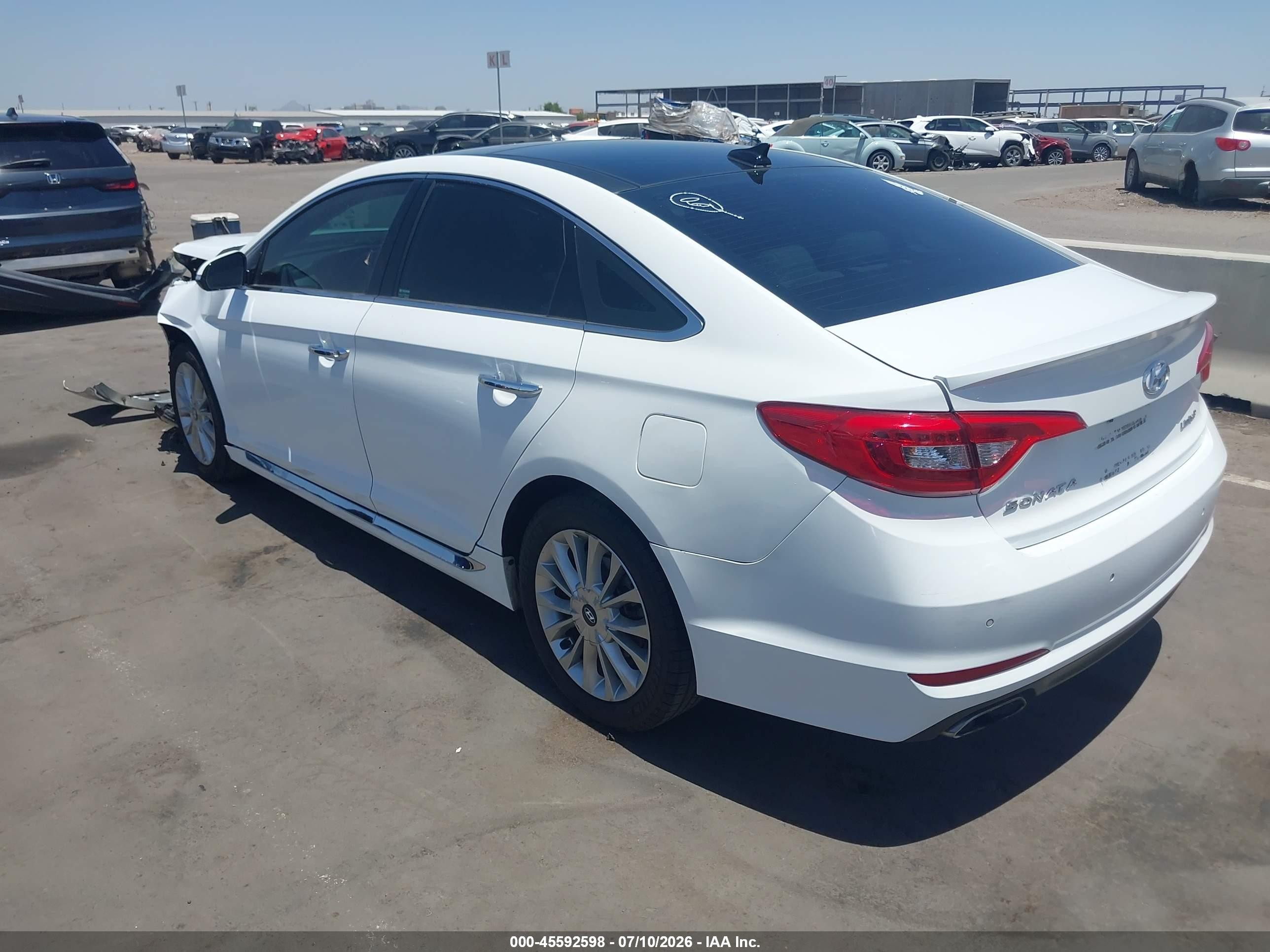 2015 Hyundai Sonata Limited White vin: 5NPE34AF6FH117469