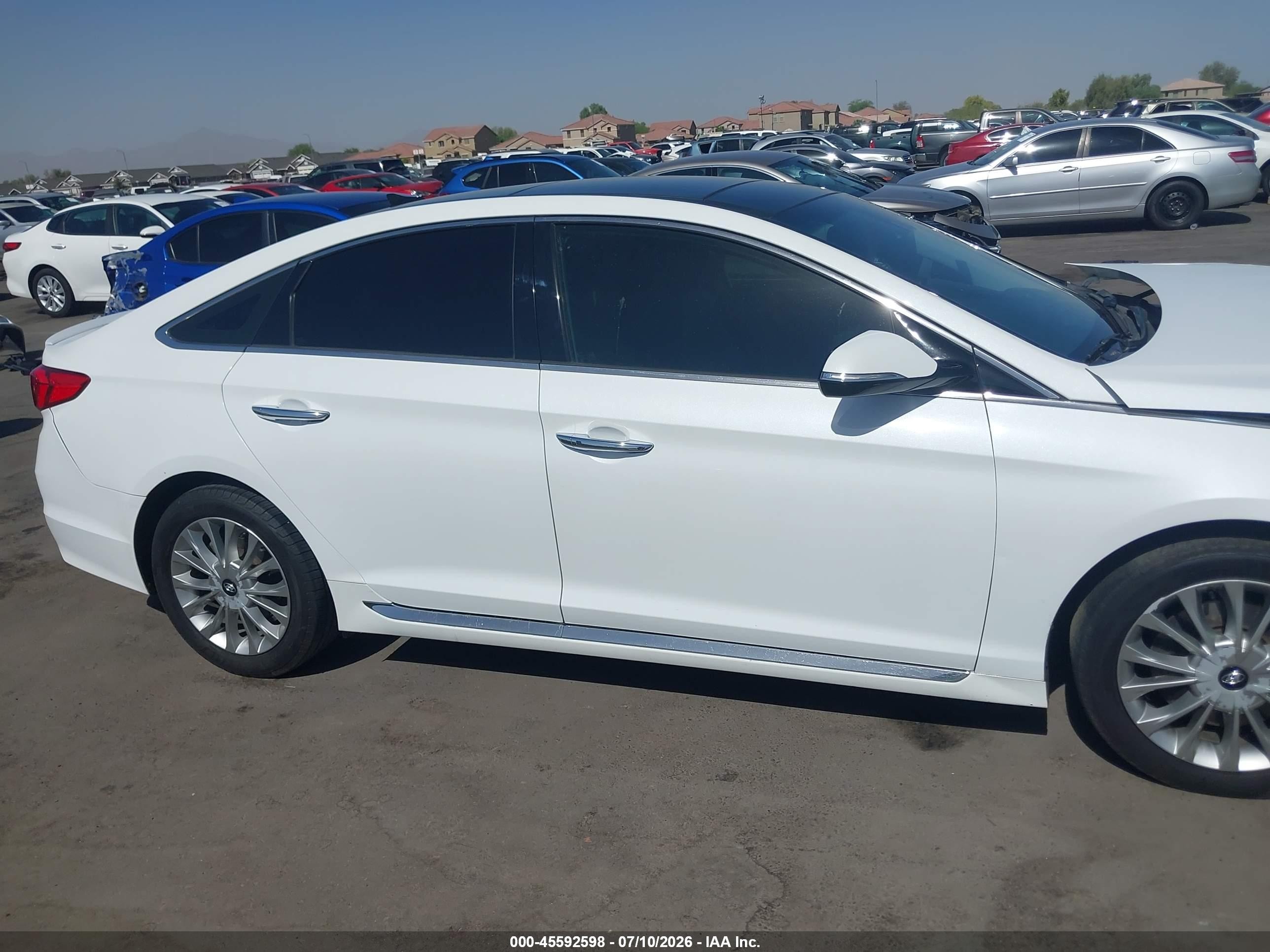2015 Hyundai Sonata Limited White vin: 5NPE34AF6FH117469