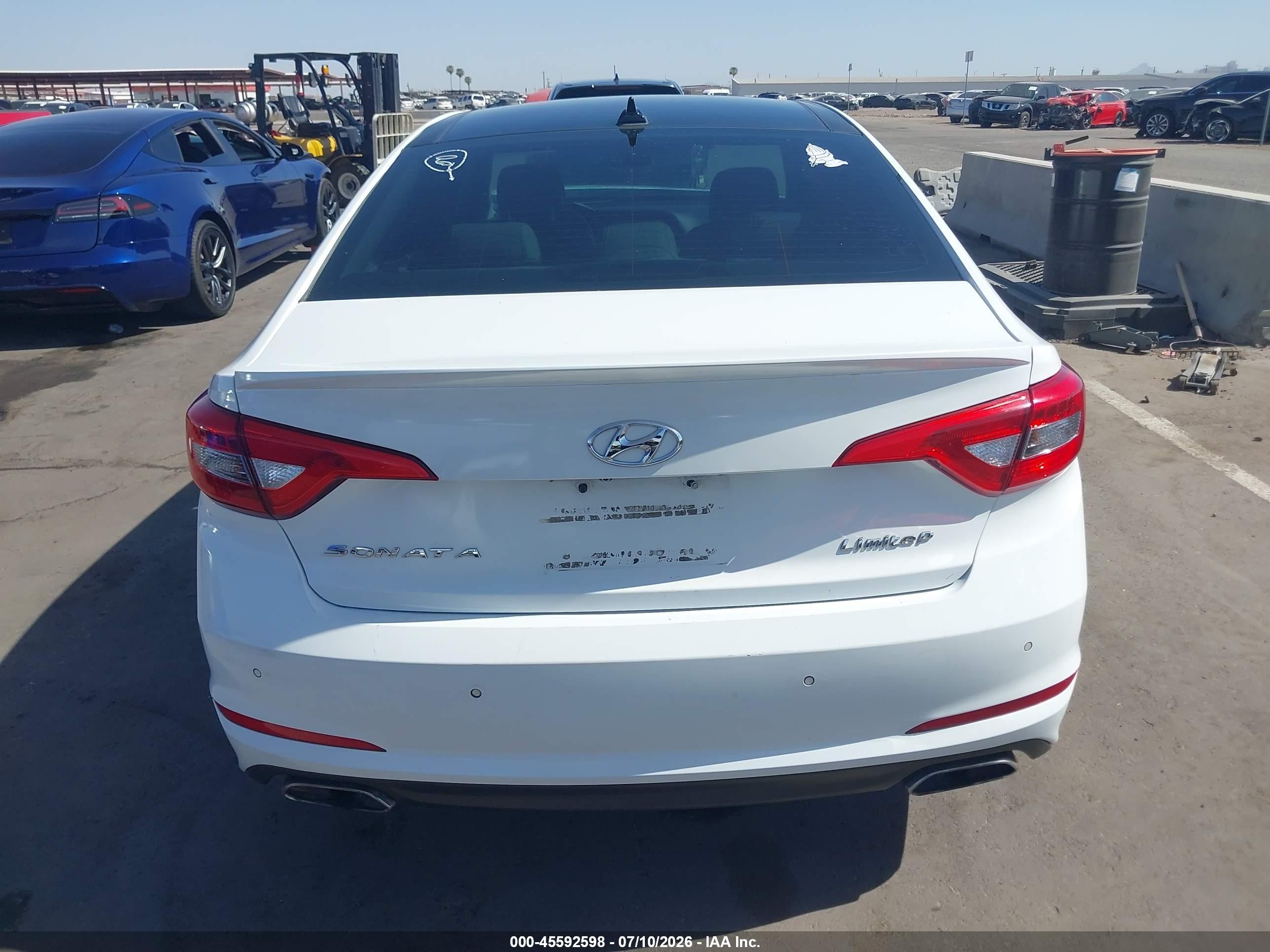 2015 Hyundai Sonata Limited White vin: 5NPE34AF6FH117469