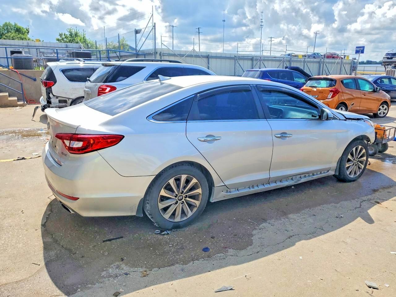2015 Hyundai Sonata Sport Silver vin: 5NPE34AF6FH178918