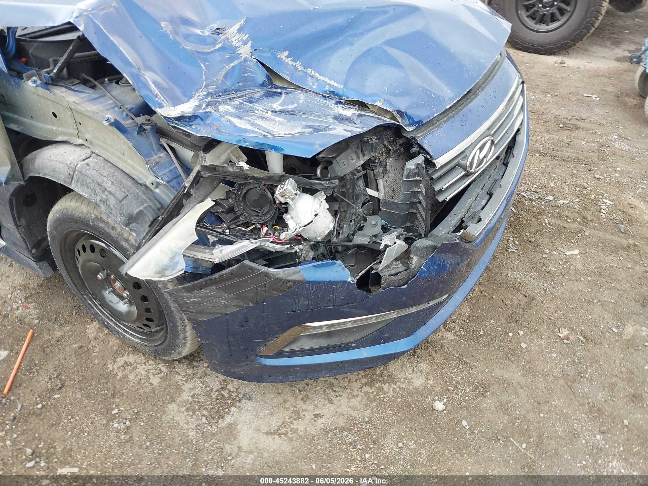2015 Hyundai Sonata Limited Blue vin: 5NPE34AF6FH200724