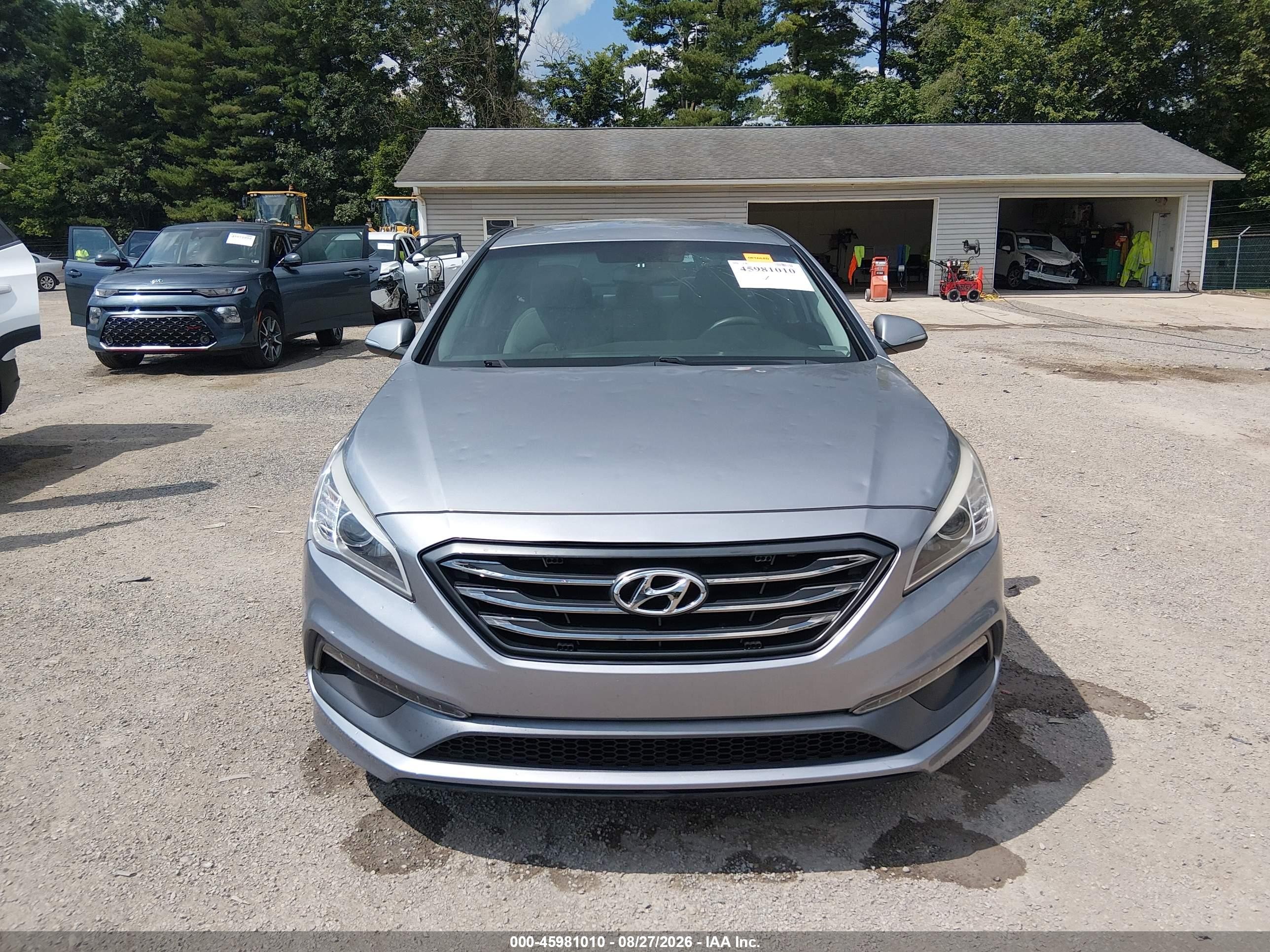 2016 Hyundai Sonata Sport Silver vin: 5NPE34AF6GH262383