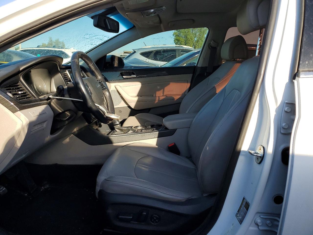 2018 Hyundai Sonata Limited Белый vin: 5NPE34AF6JH616409