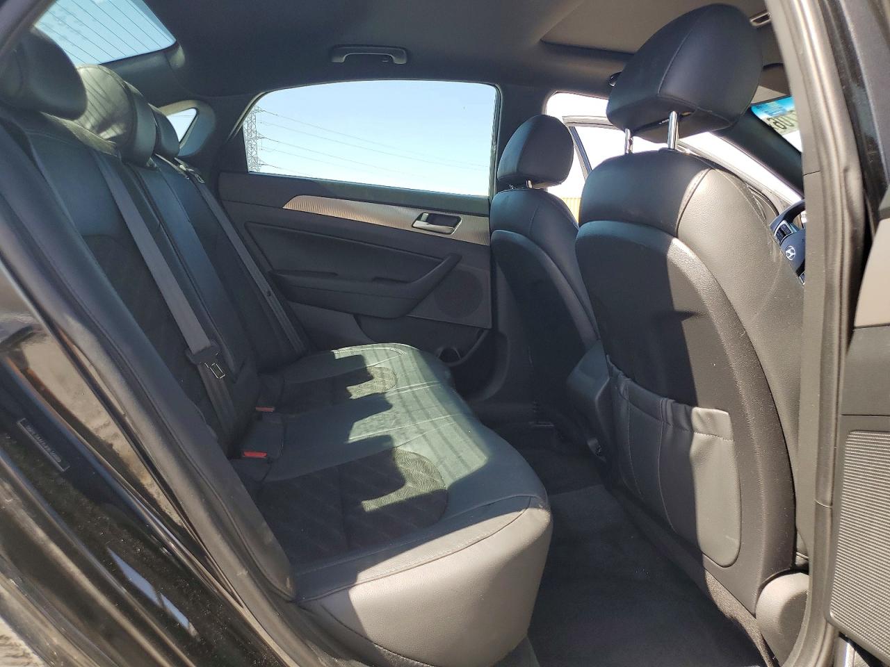 2018 Hyundai Sonata Sport Black vin: 5NPE34AF6JH630889