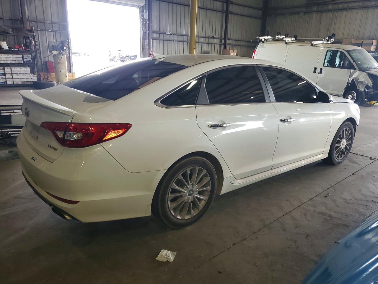 2015 Hyundai Sonata Limited Белый vin: 5NPE34AF7FH013427
