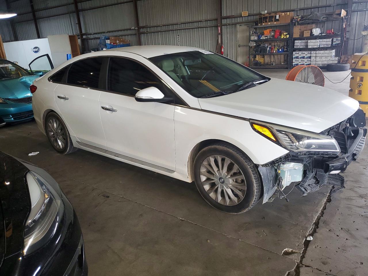 2015 Hyundai Sonata Limited Белый vin: 5NPE34AF7FH013427