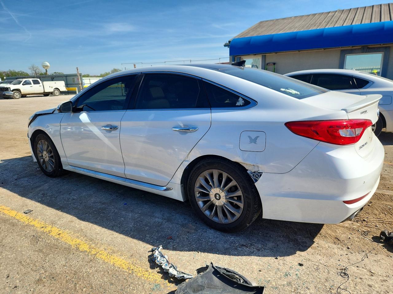 2015 Hyundai Sonata Limited White vin: 5NPE34AF7FH016893