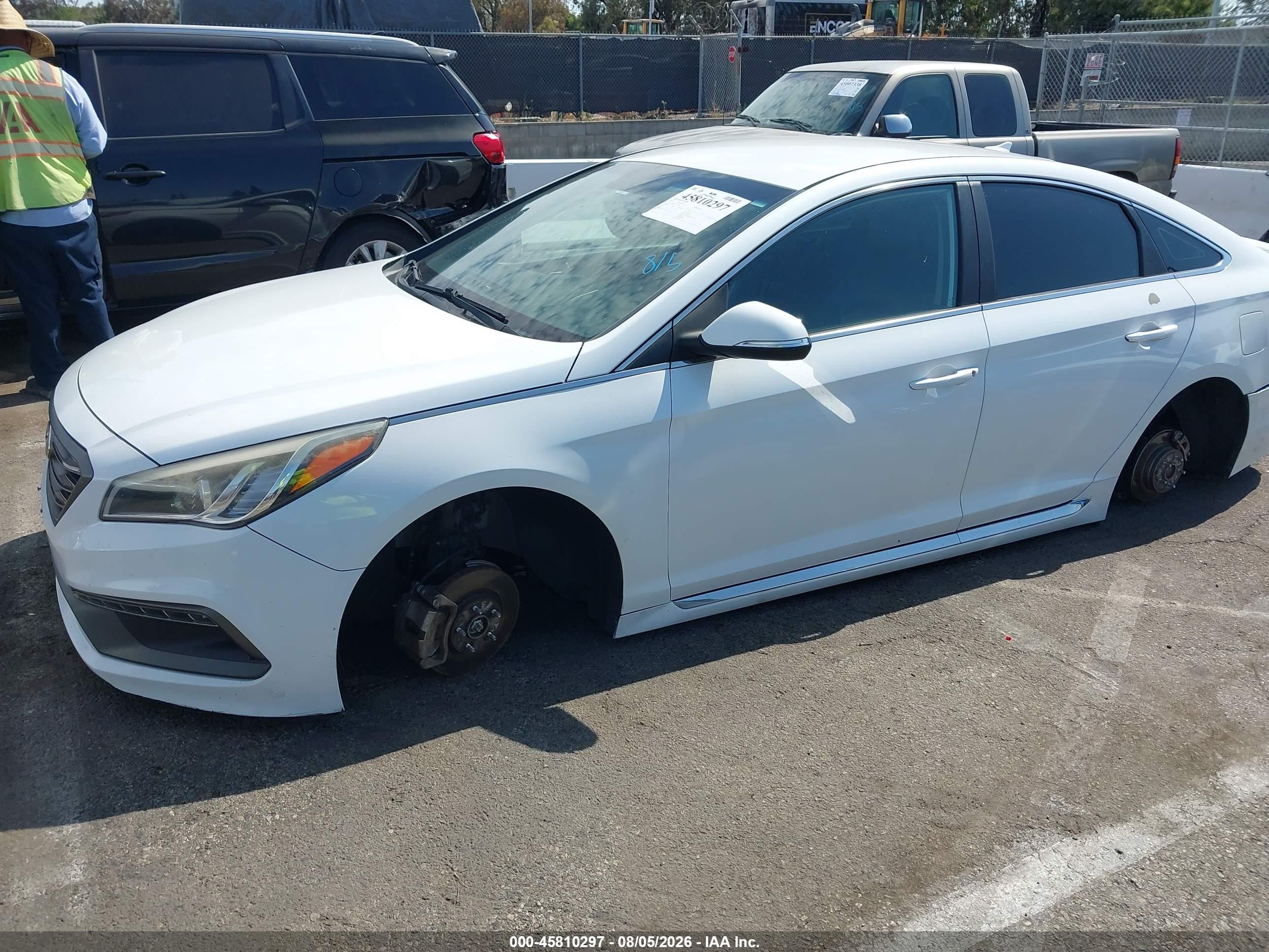 2015 Hyundai Sonata Sport White vin: 5NPE34AF7FH033421