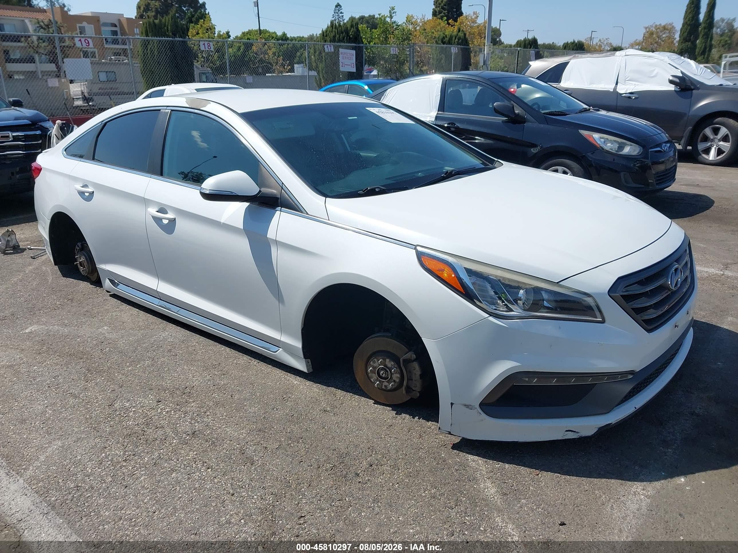 2015 Hyundai Sonata Sport White vin: 5NPE34AF7FH033421