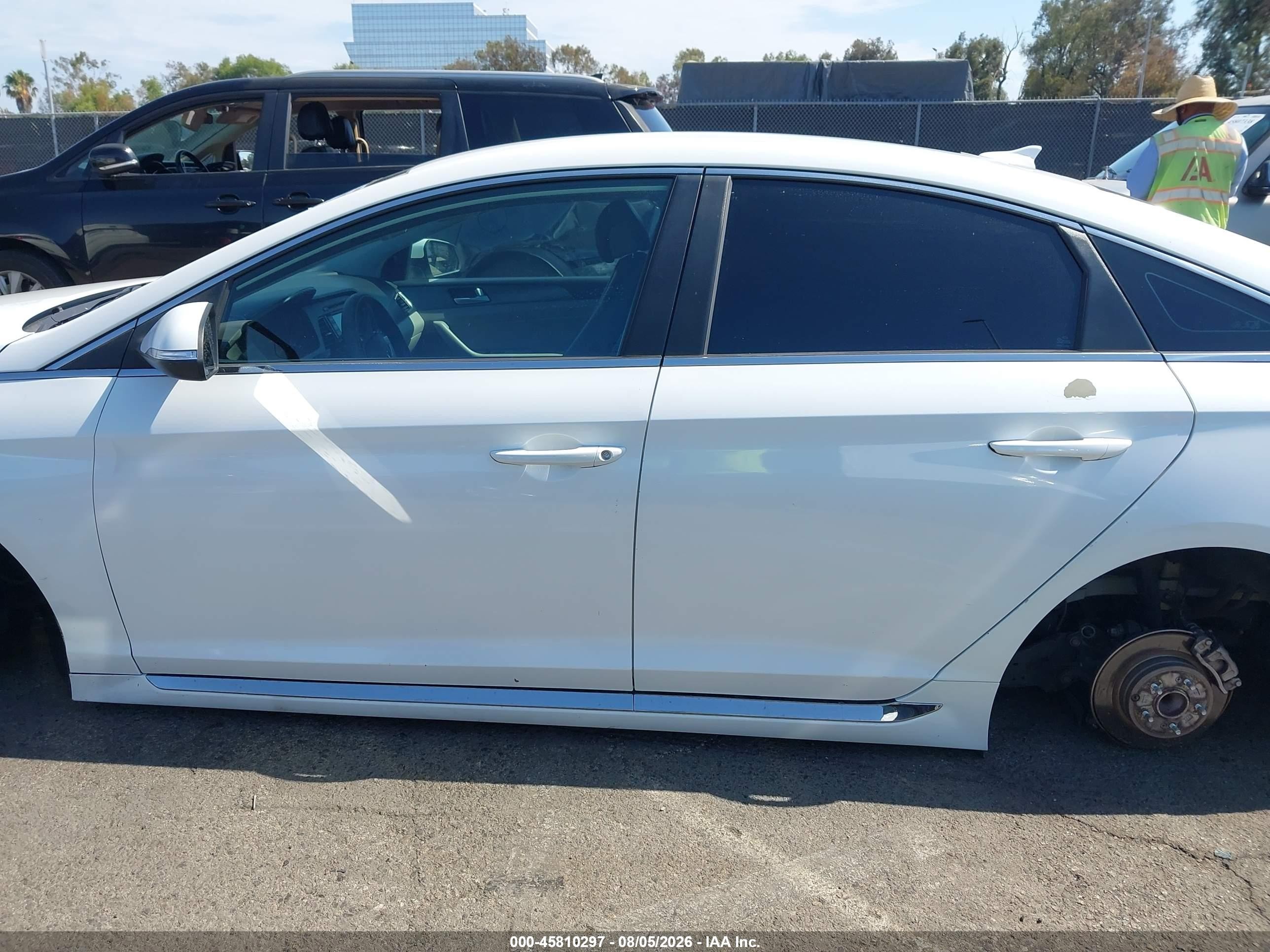 2015 Hyundai Sonata Sport White vin: 5NPE34AF7FH033421