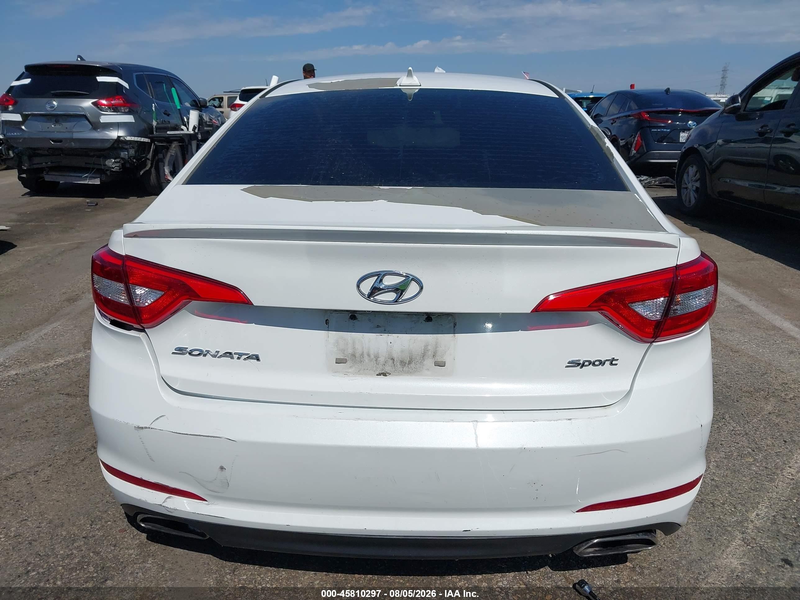 2015 Hyundai Sonata Sport White vin: 5NPE34AF7FH033421