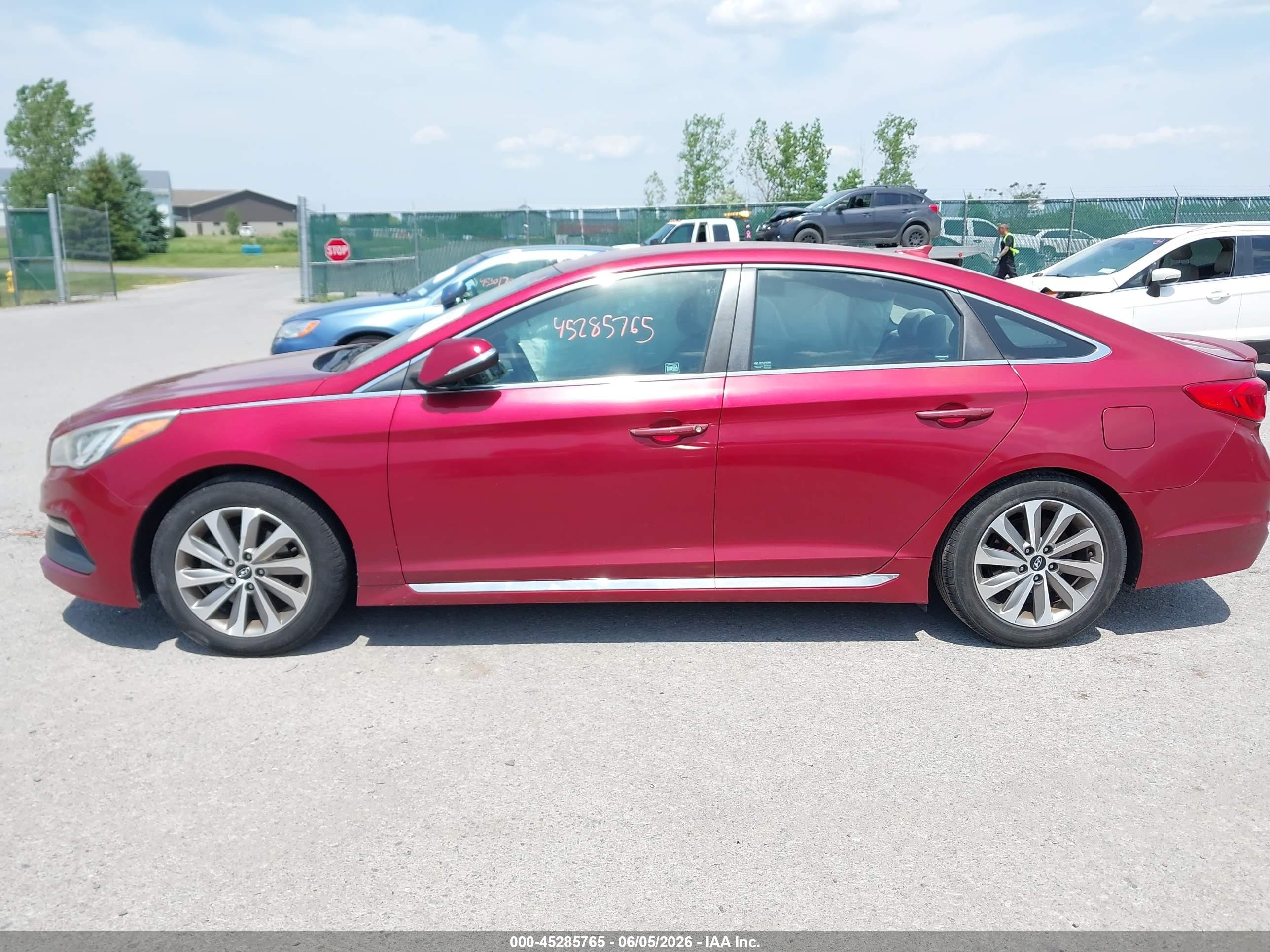 2015 Hyundai Sonata Sport Красный vin: 5NPE34AF7FH051952